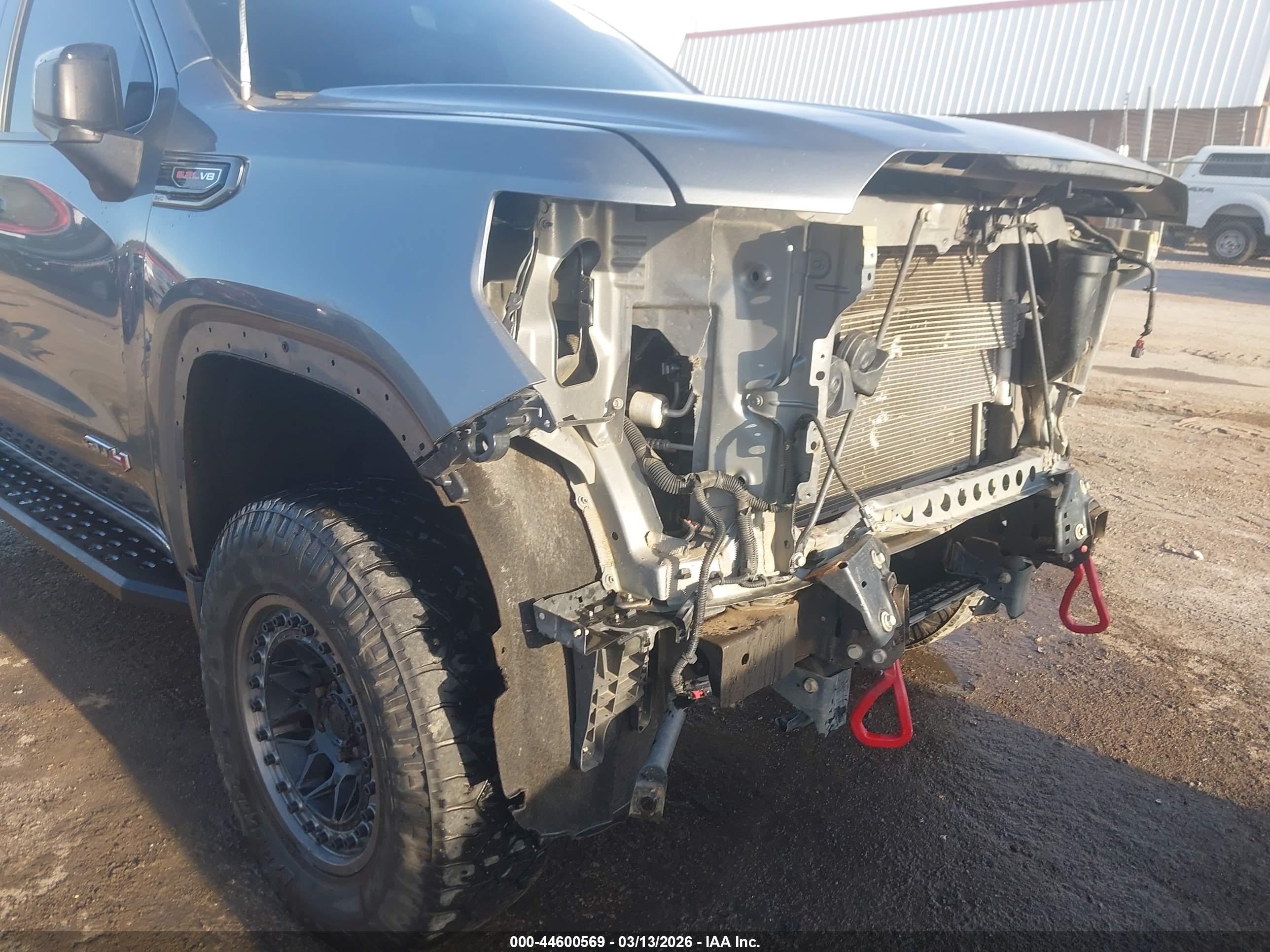 GMC SIERRA image 6