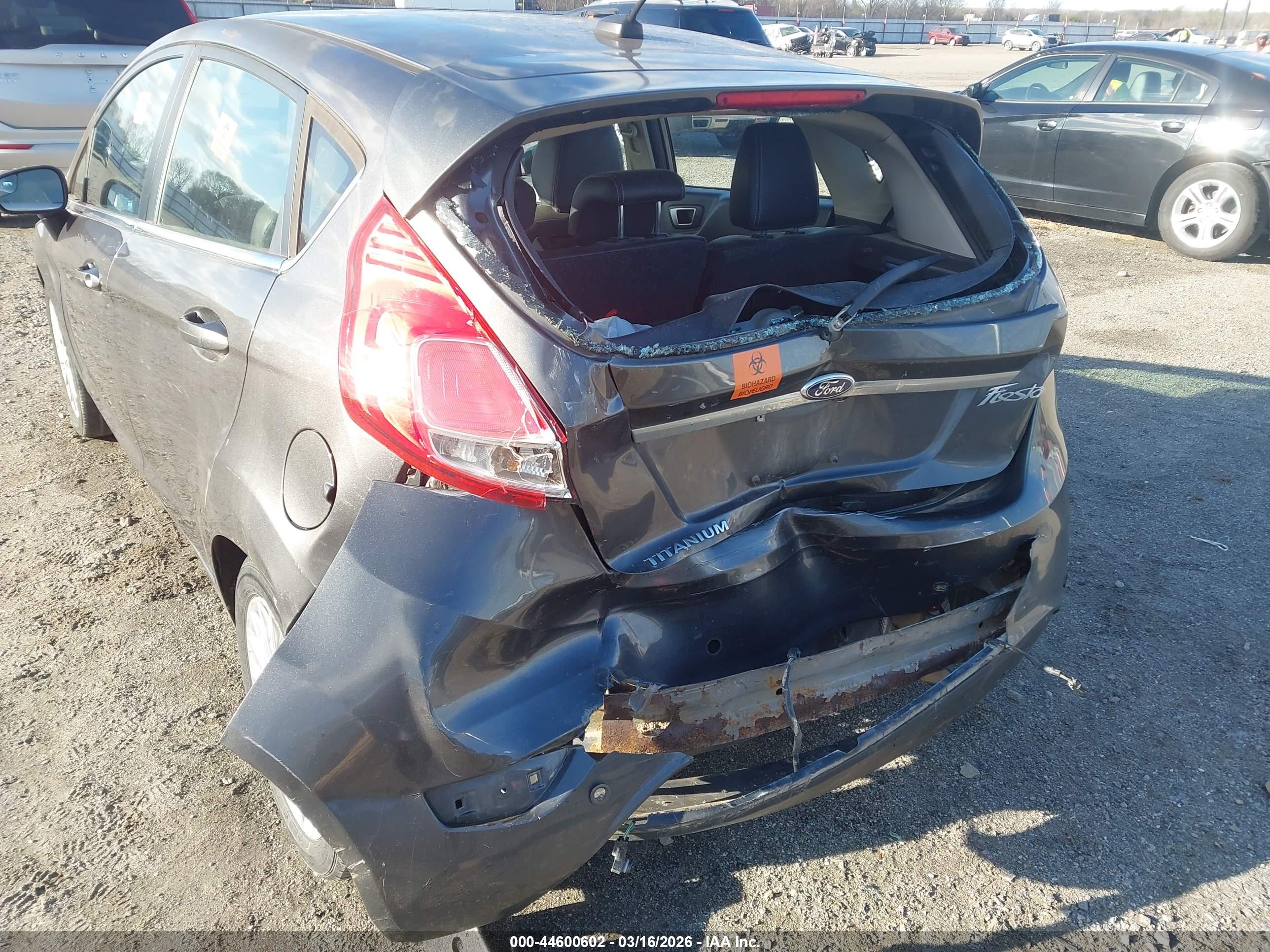 FORD FIESTA image 6