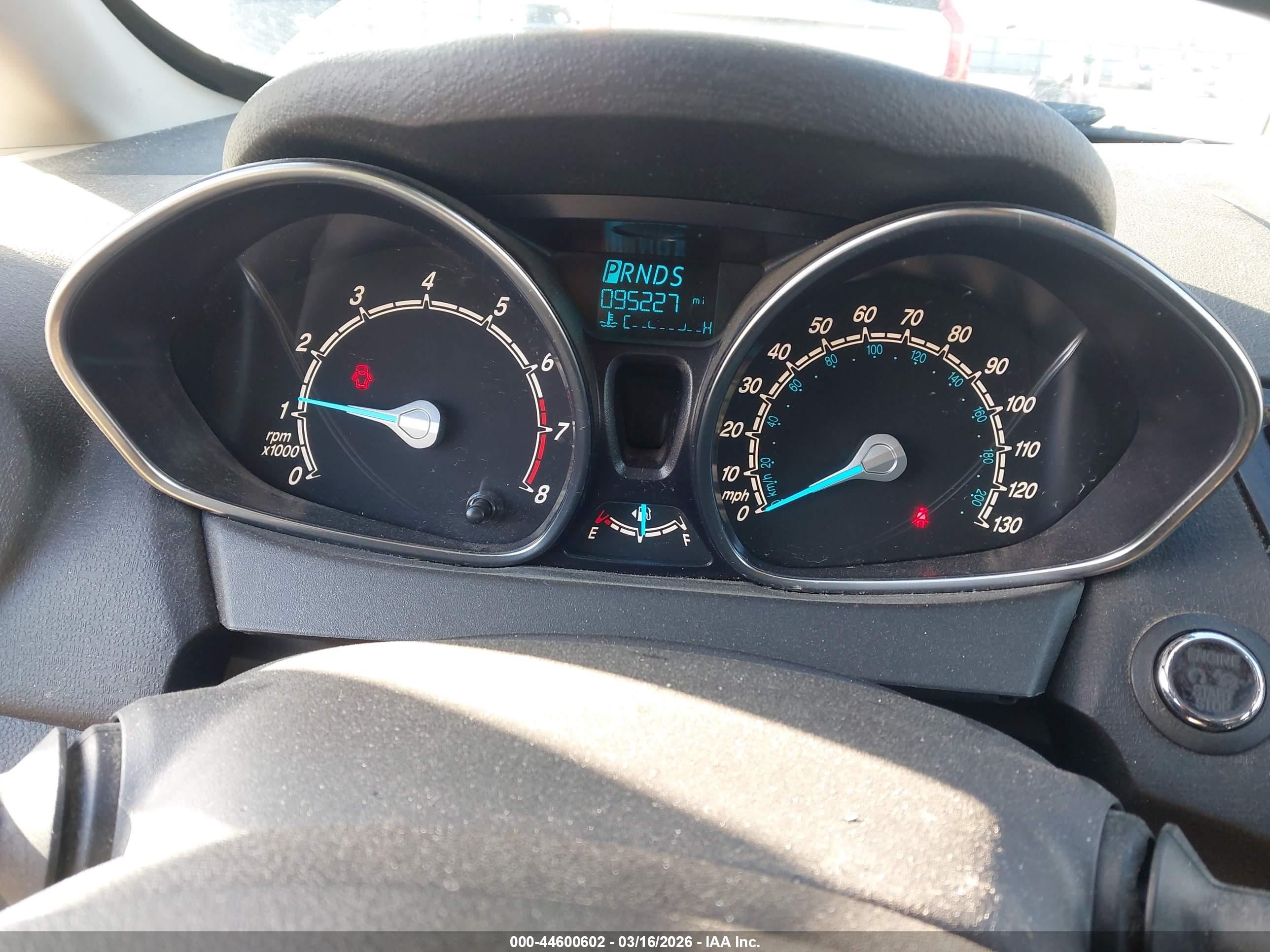 FORD FIESTA image 7