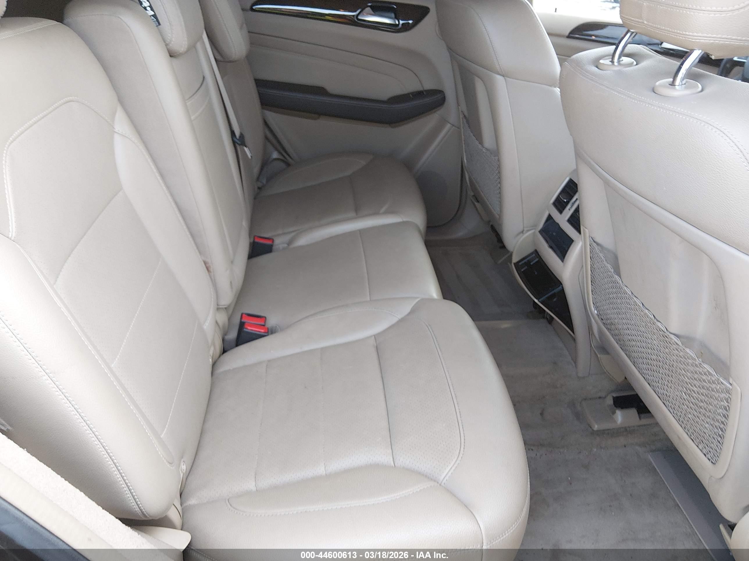 MERCEDES-BENZ ML image 8