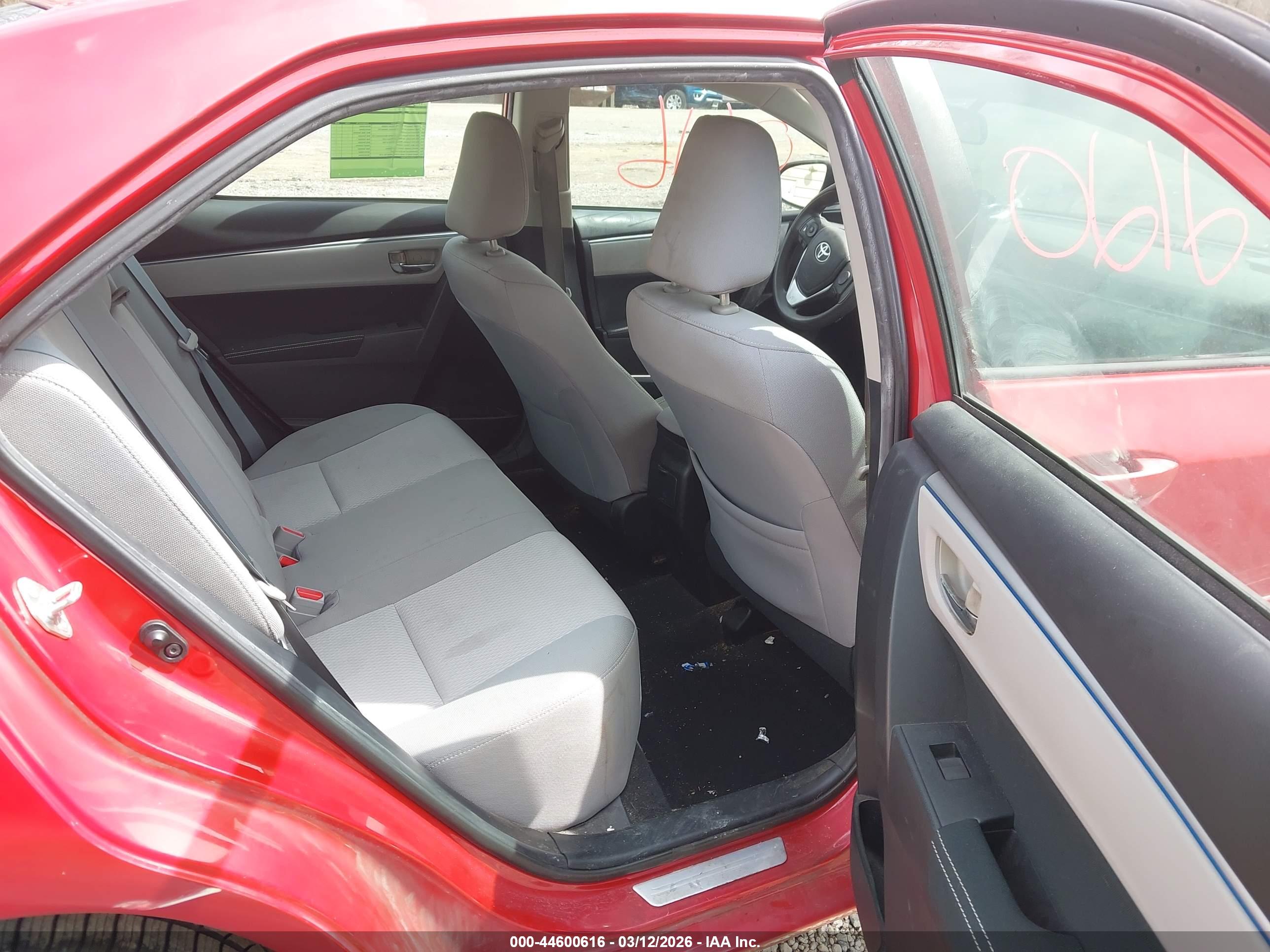 TOYOTA COROLLA image 8