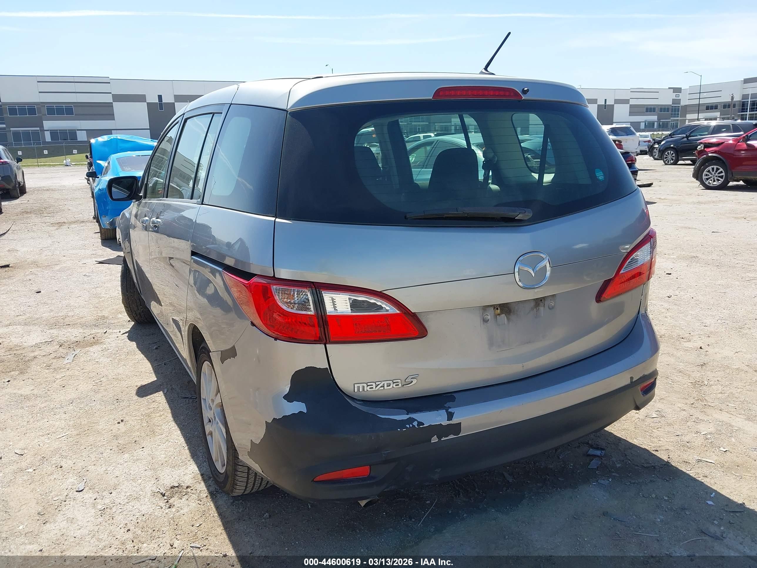 MAZDA MAZDA5 image 3