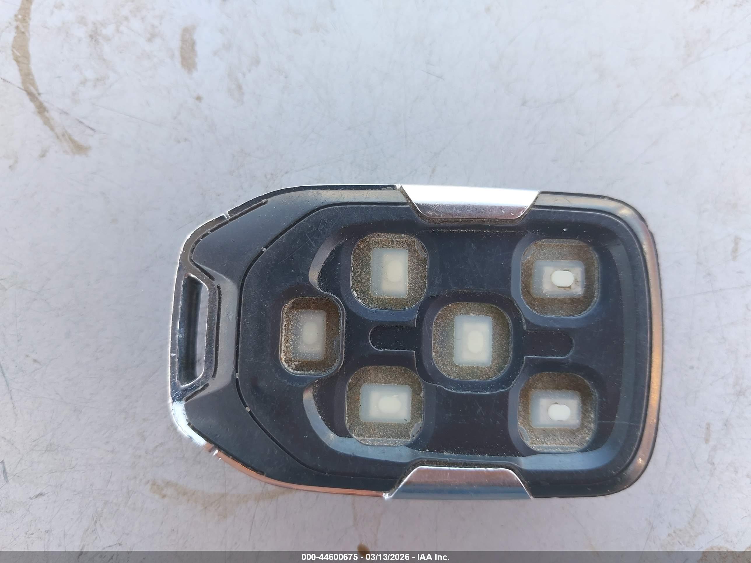 GMC YUKON image 11