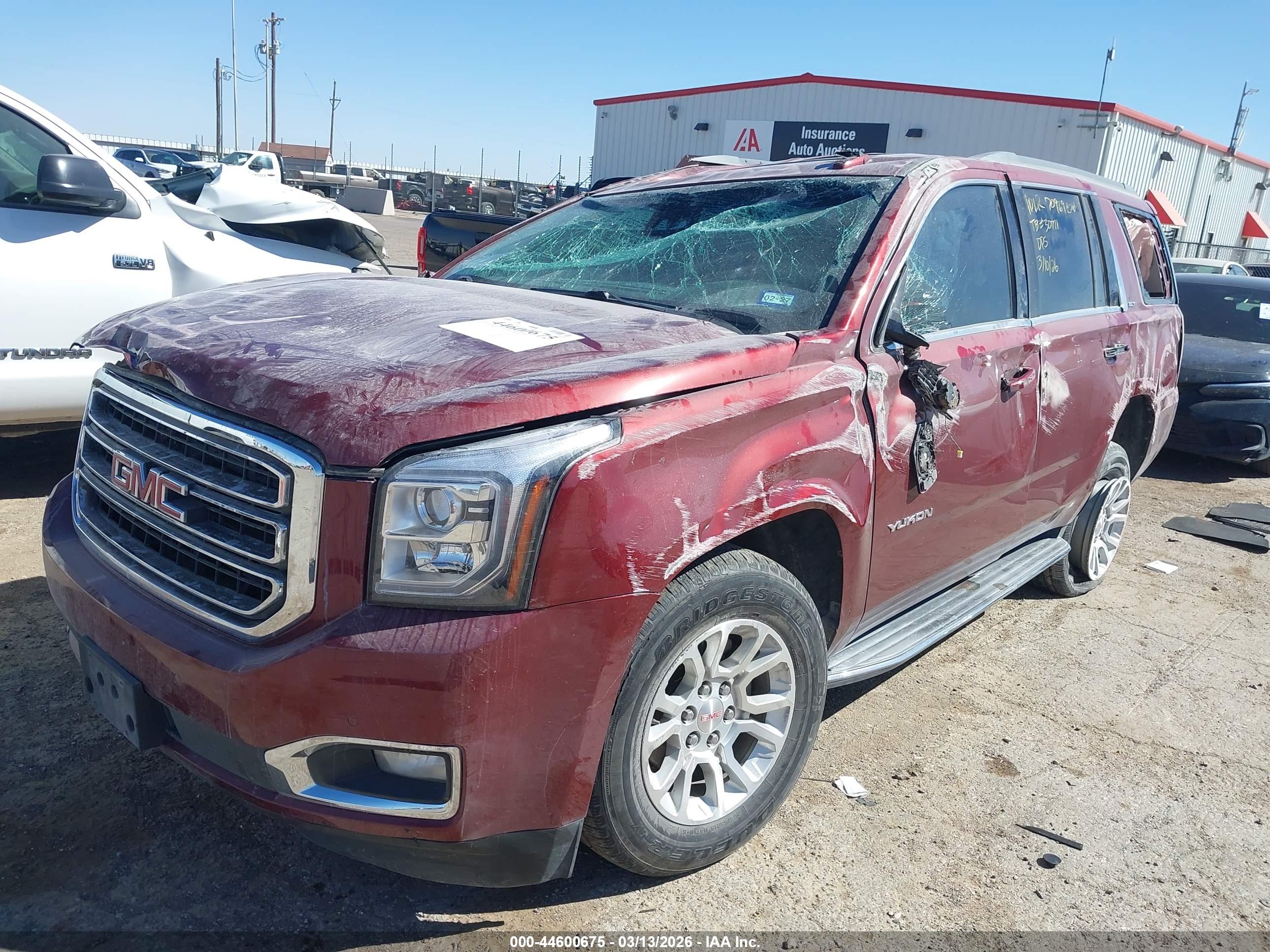 GMC YUKON image 2