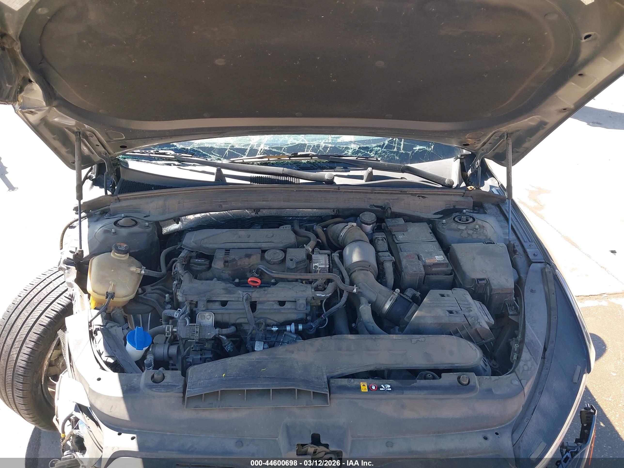 KIA K5 image 10