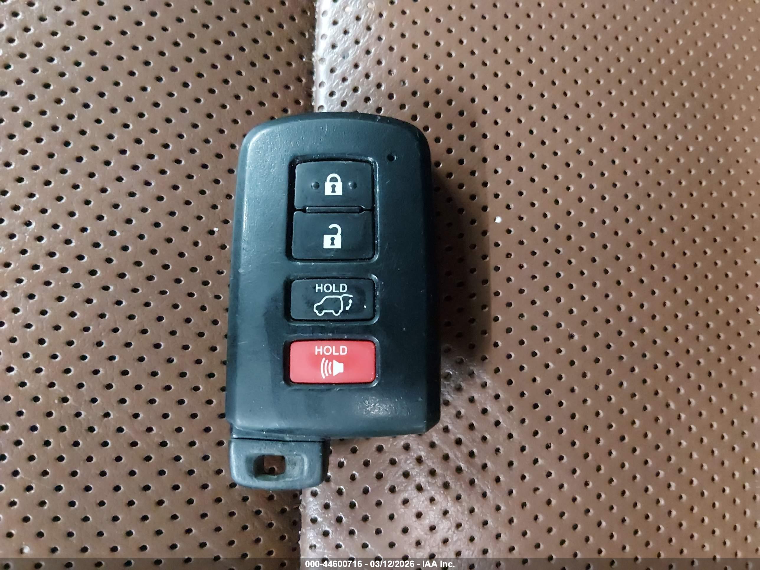 TOYOTA HIGHLANDER image 11