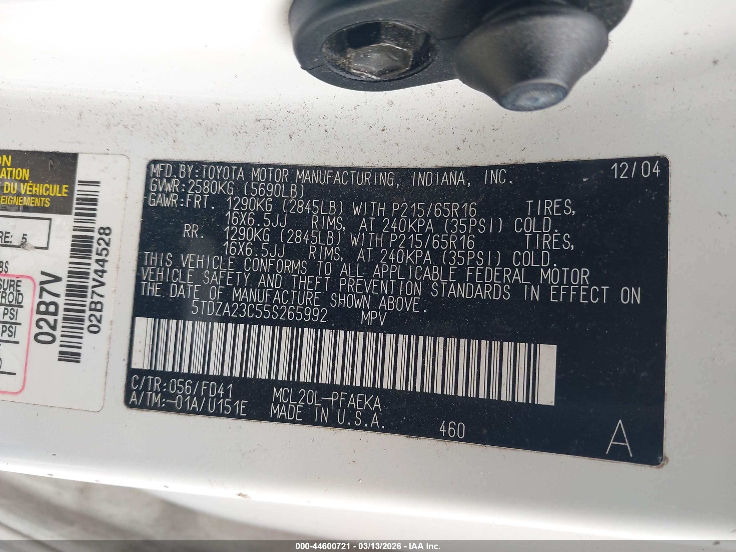 TOYOTA SIENNA image 9