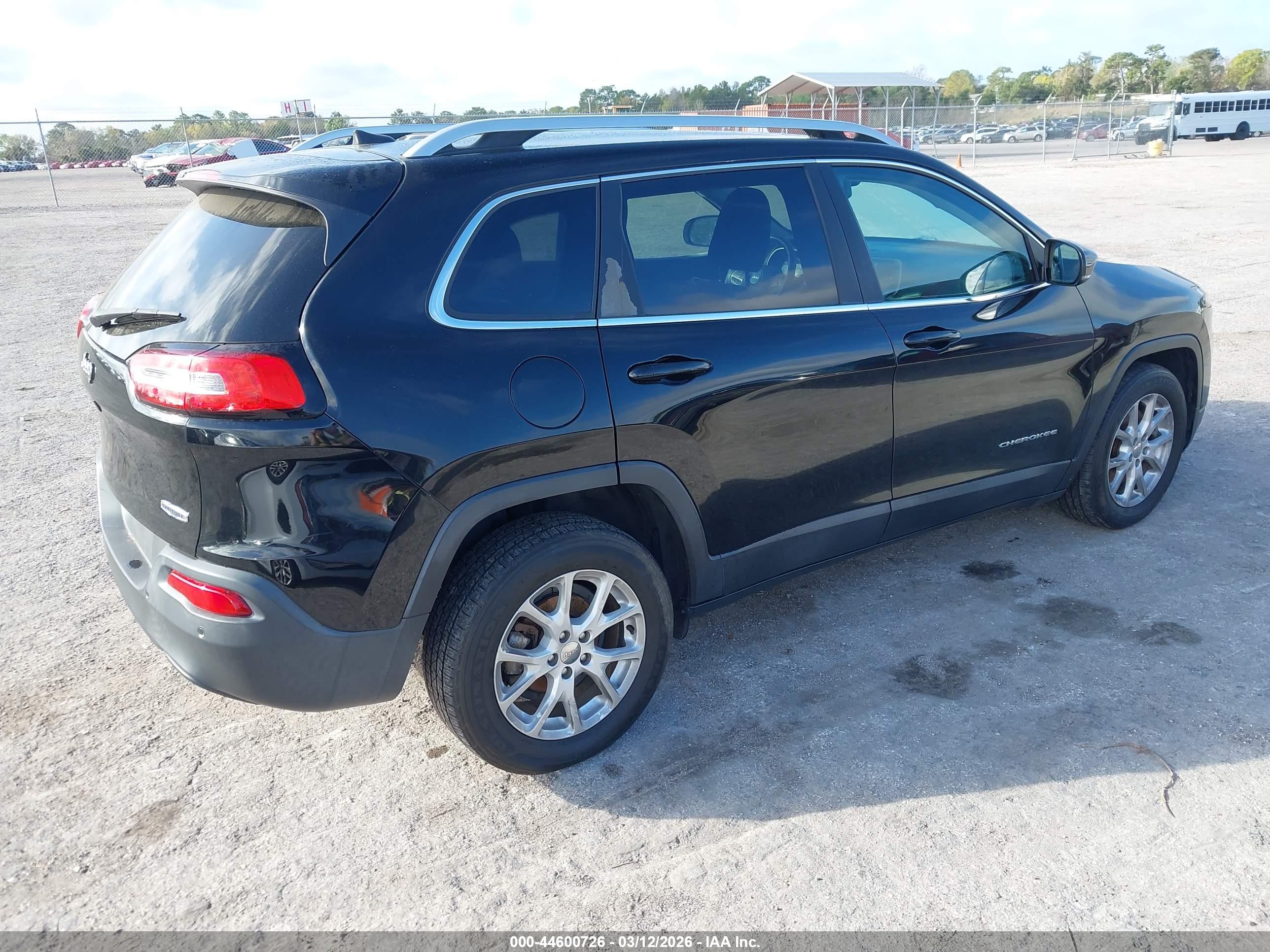 JEEP CHEROKEE image 4