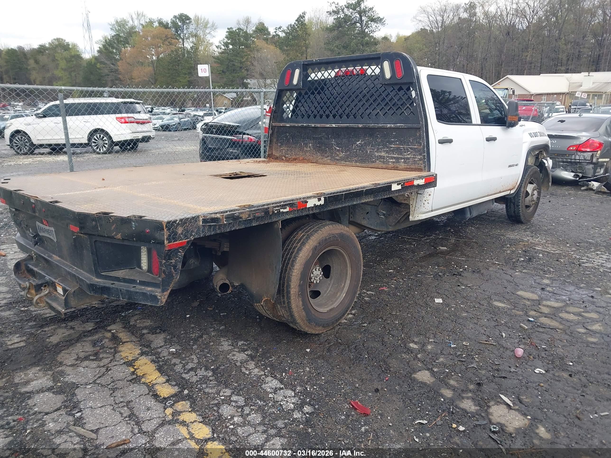 GMC SIERRA image 4