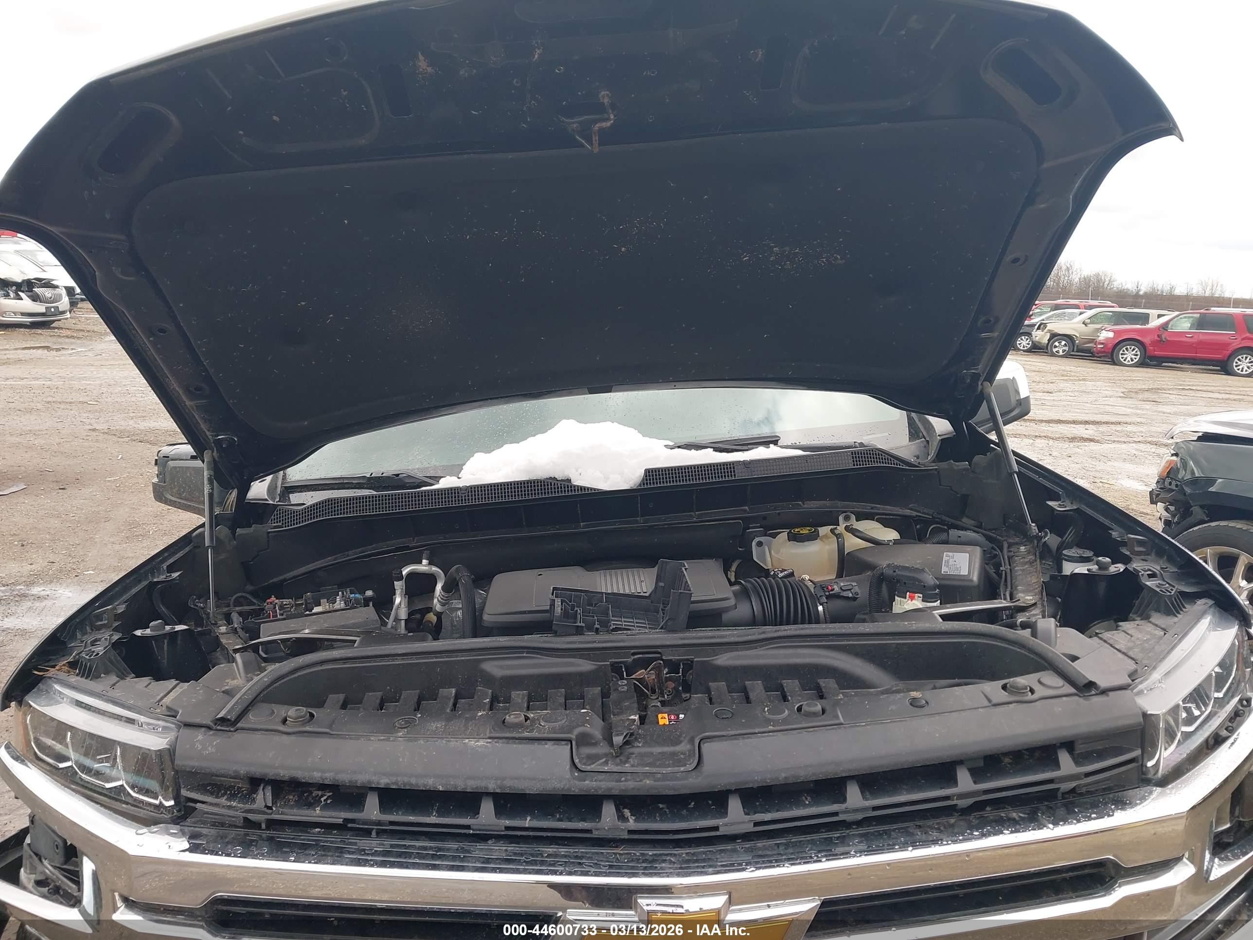 CHEVROLET SILVERADO image 10
