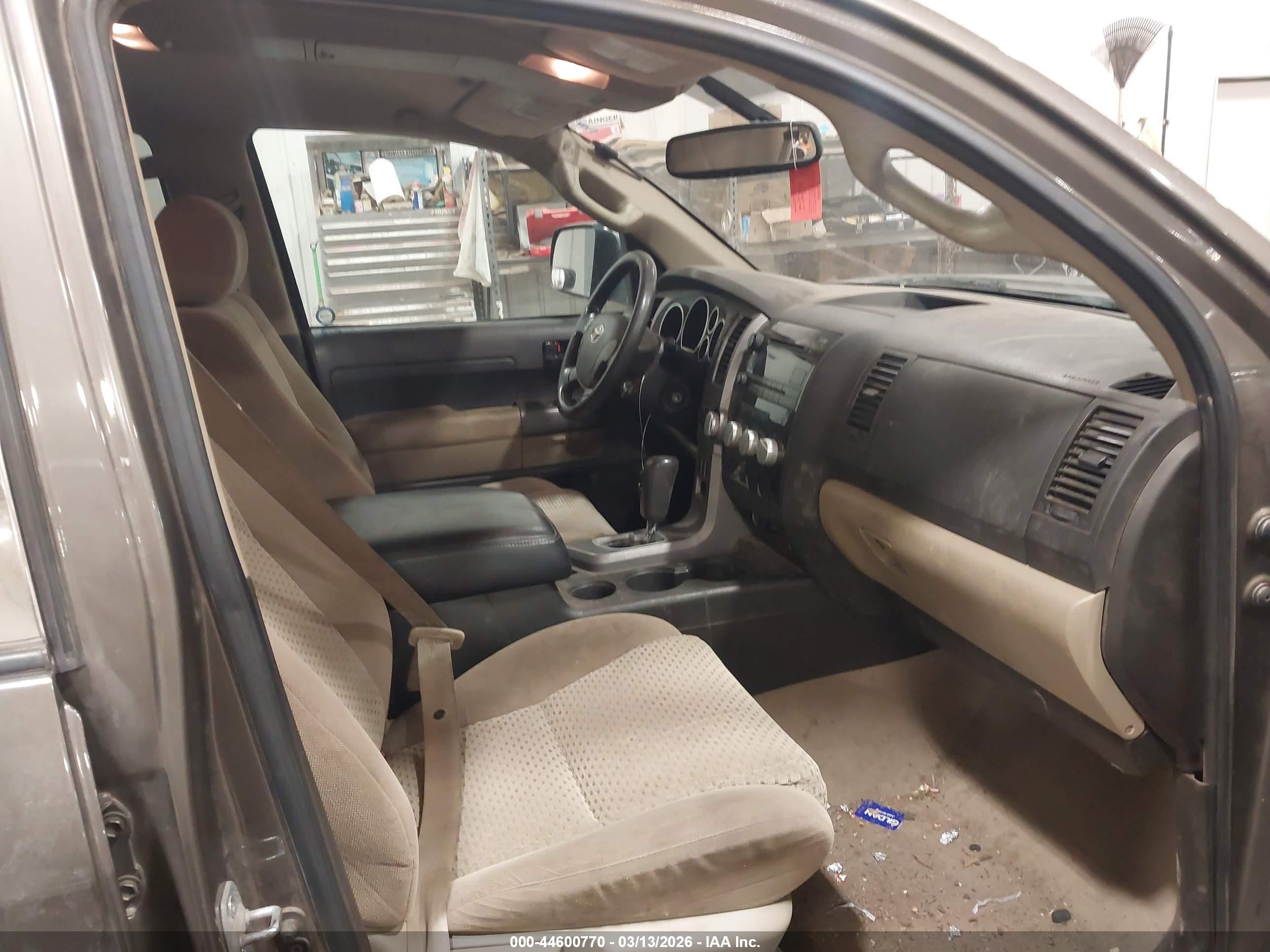 TOYOTA TUNDRA image 5