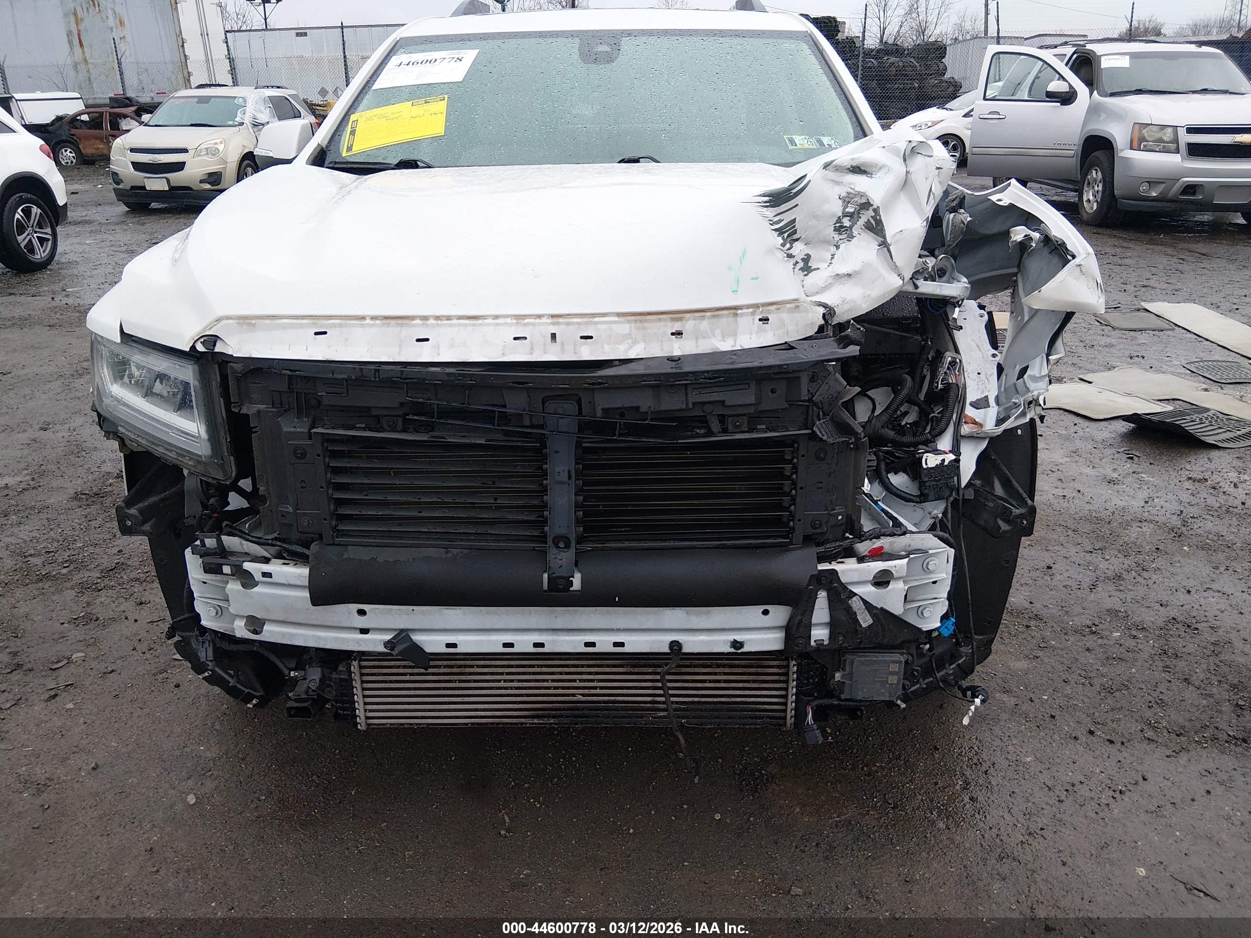 GMC ACADIA image 6