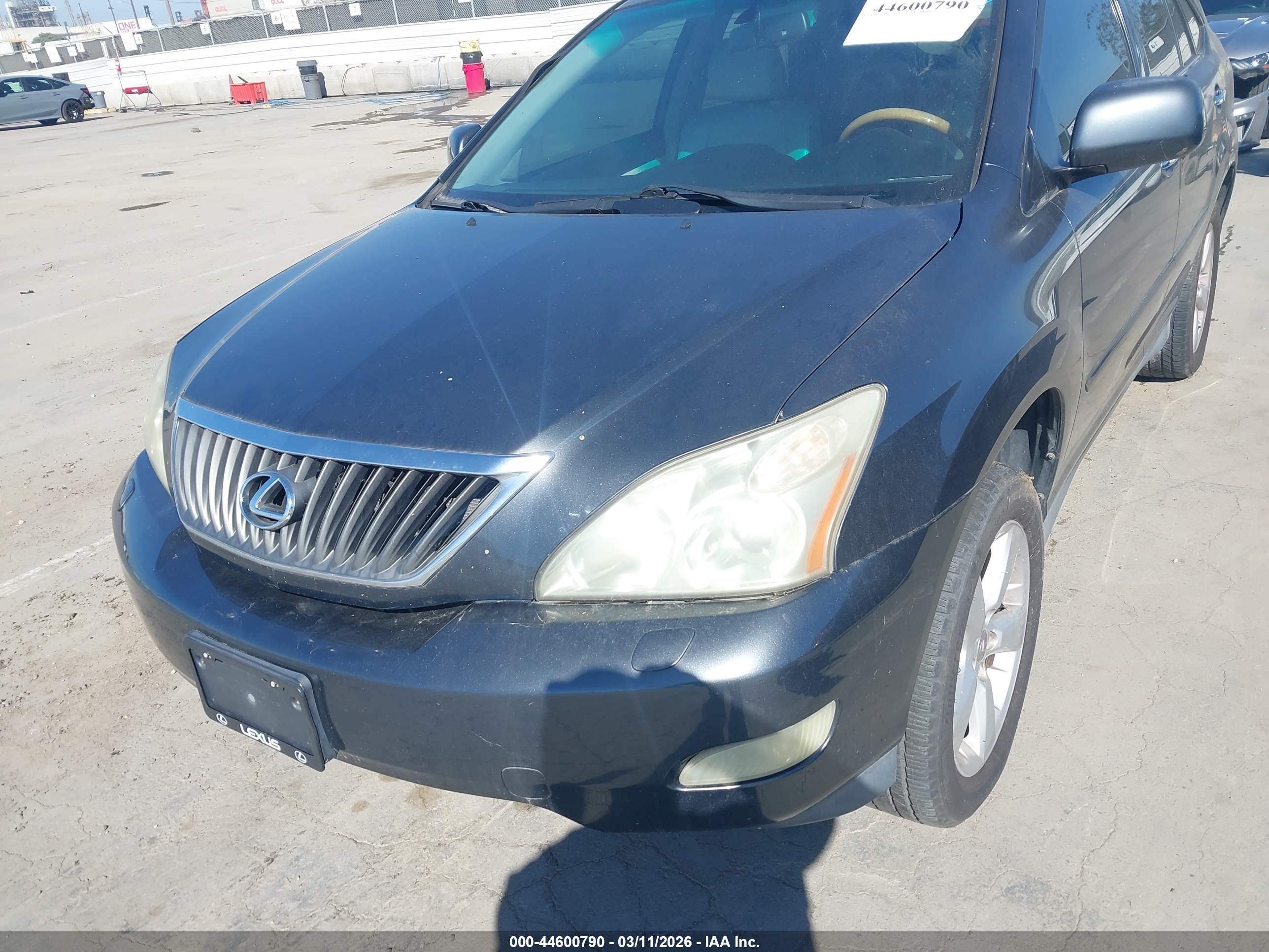 LEXUS RX image 6