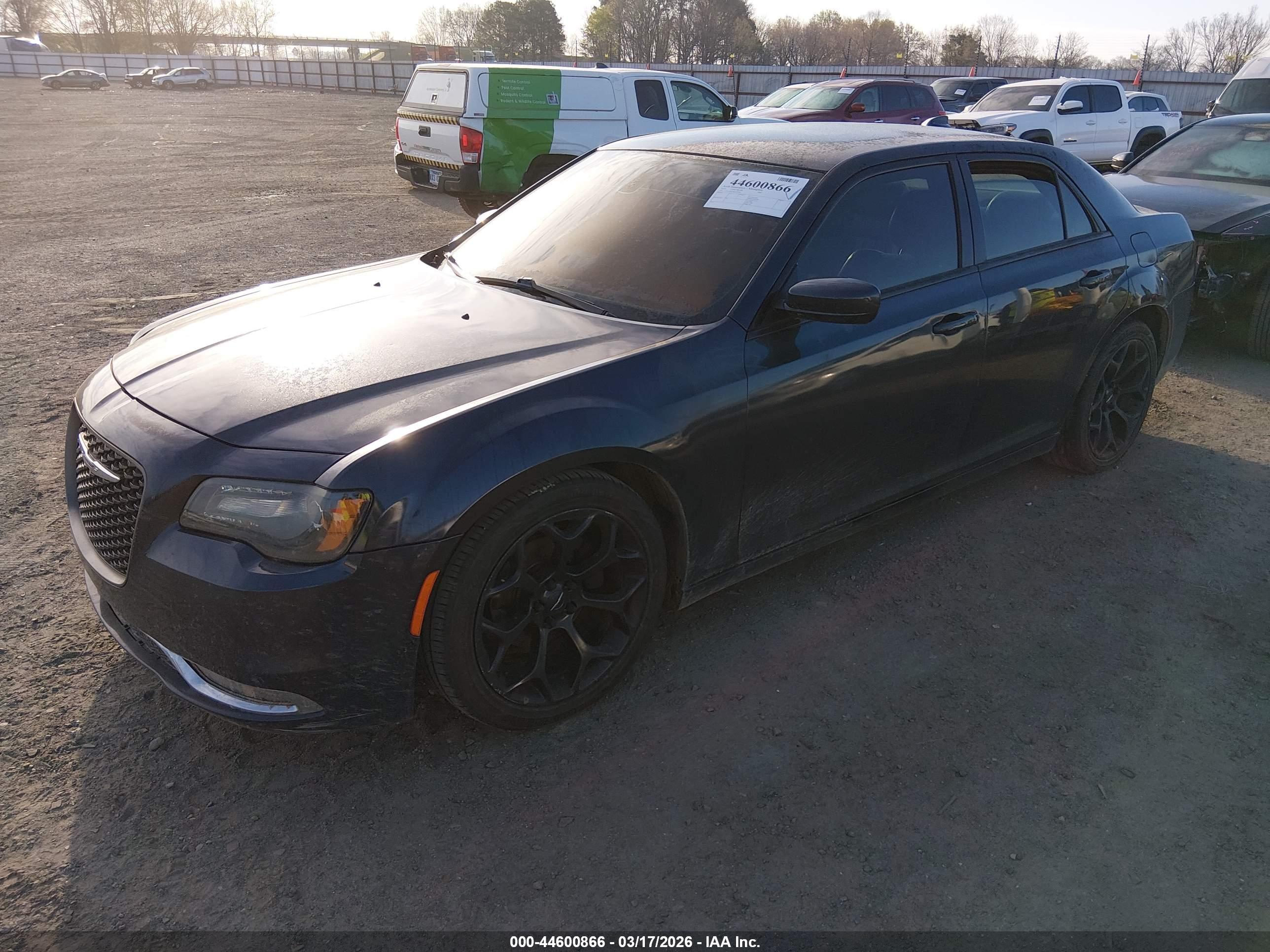 CHRYSLER 300 image 2