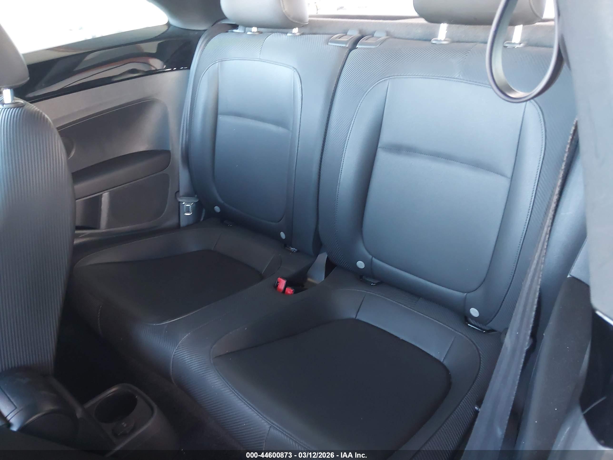 VOLKSWAGEN BEETLE image 8