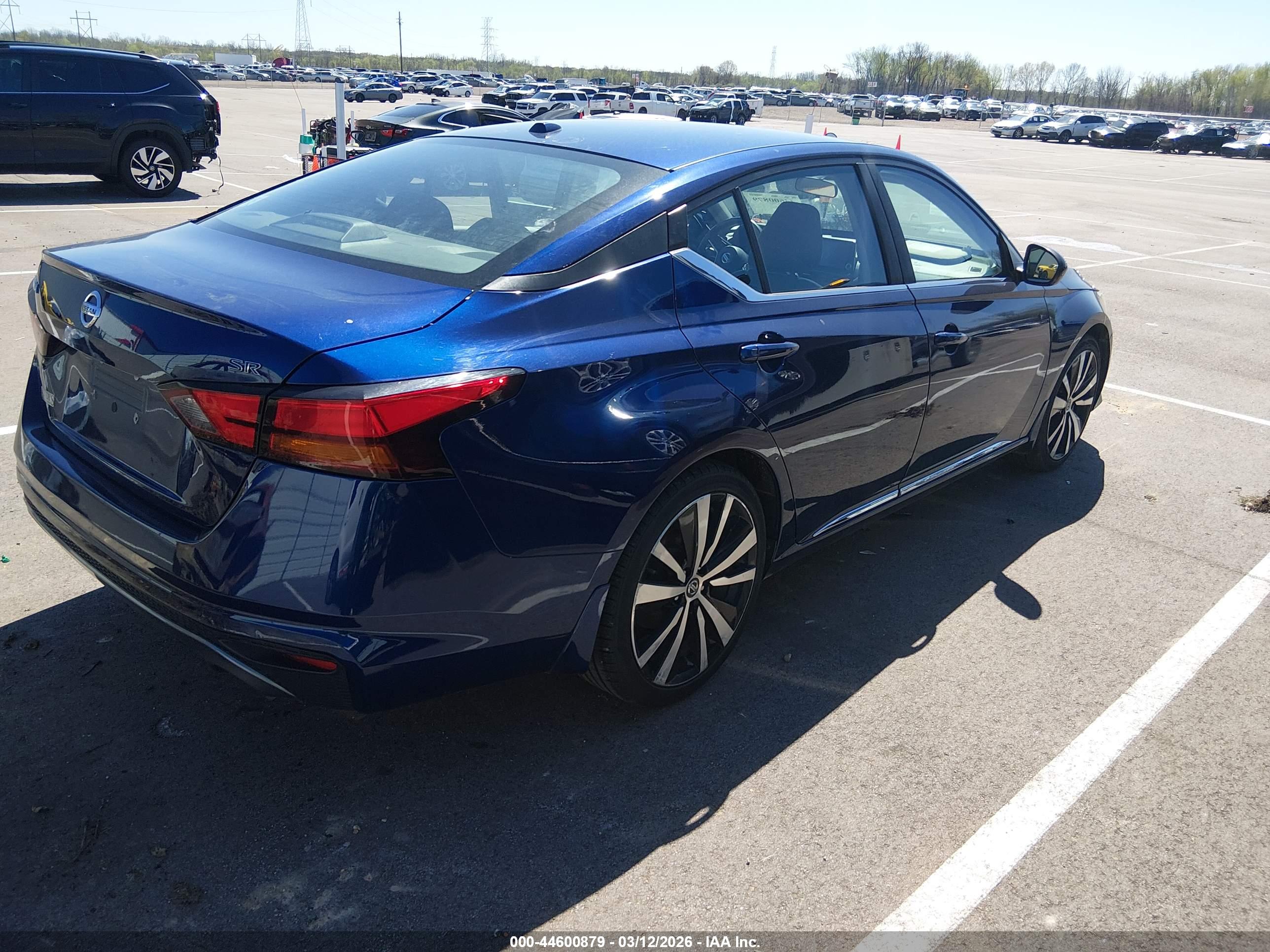 NISSAN ALTIMA image 4