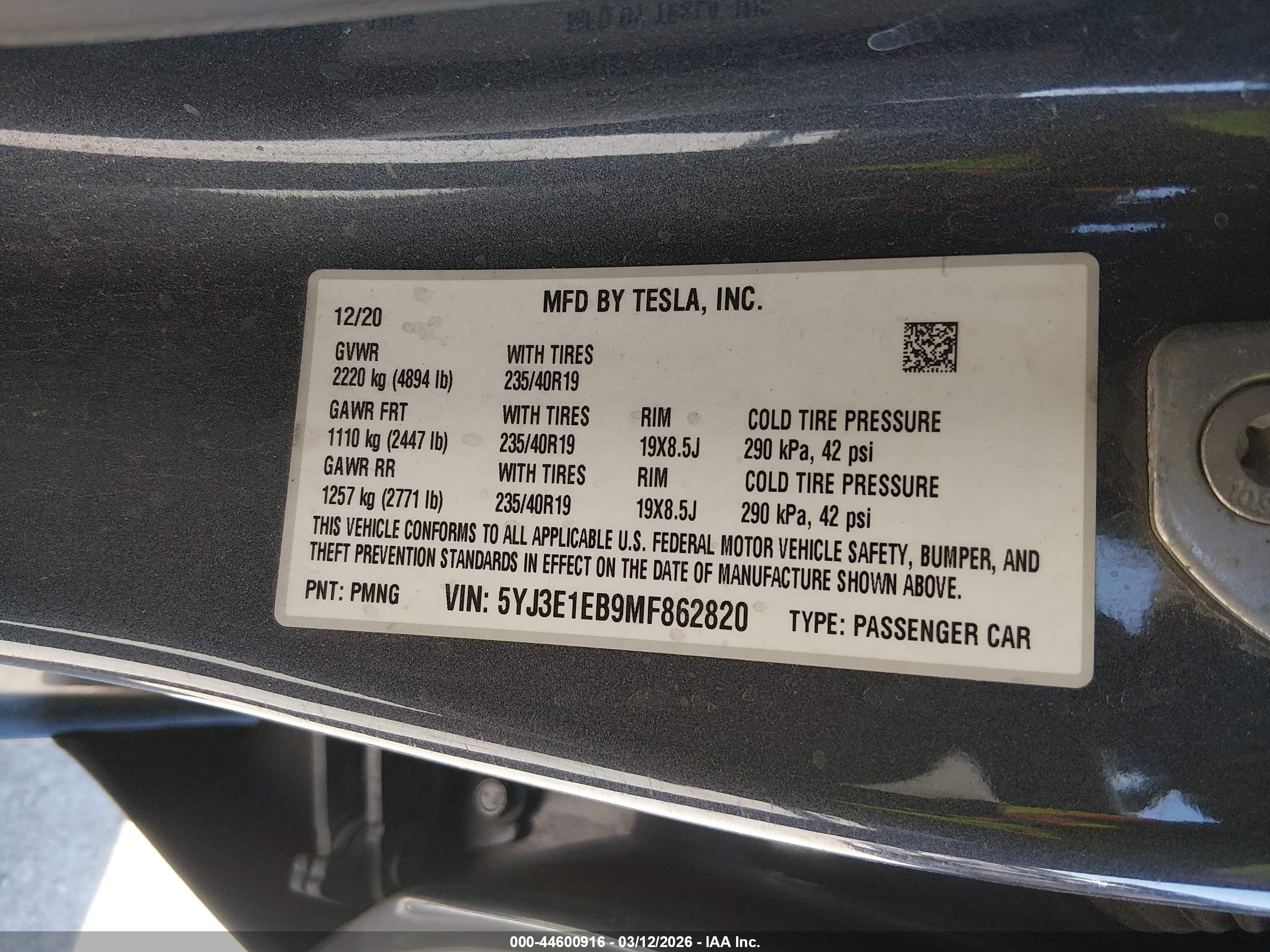 TESLA MODEL image 9