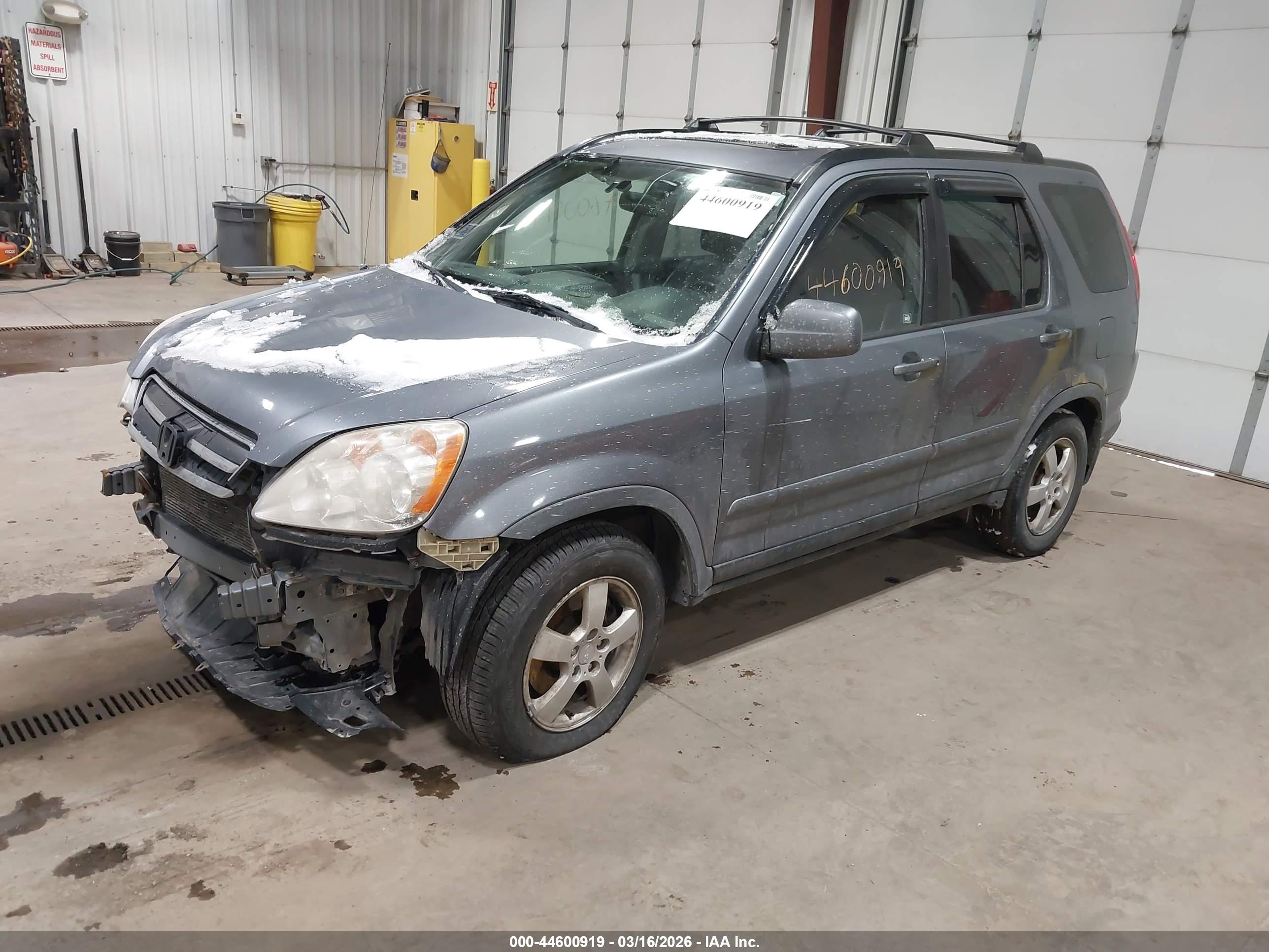 HONDA CR-V image 2