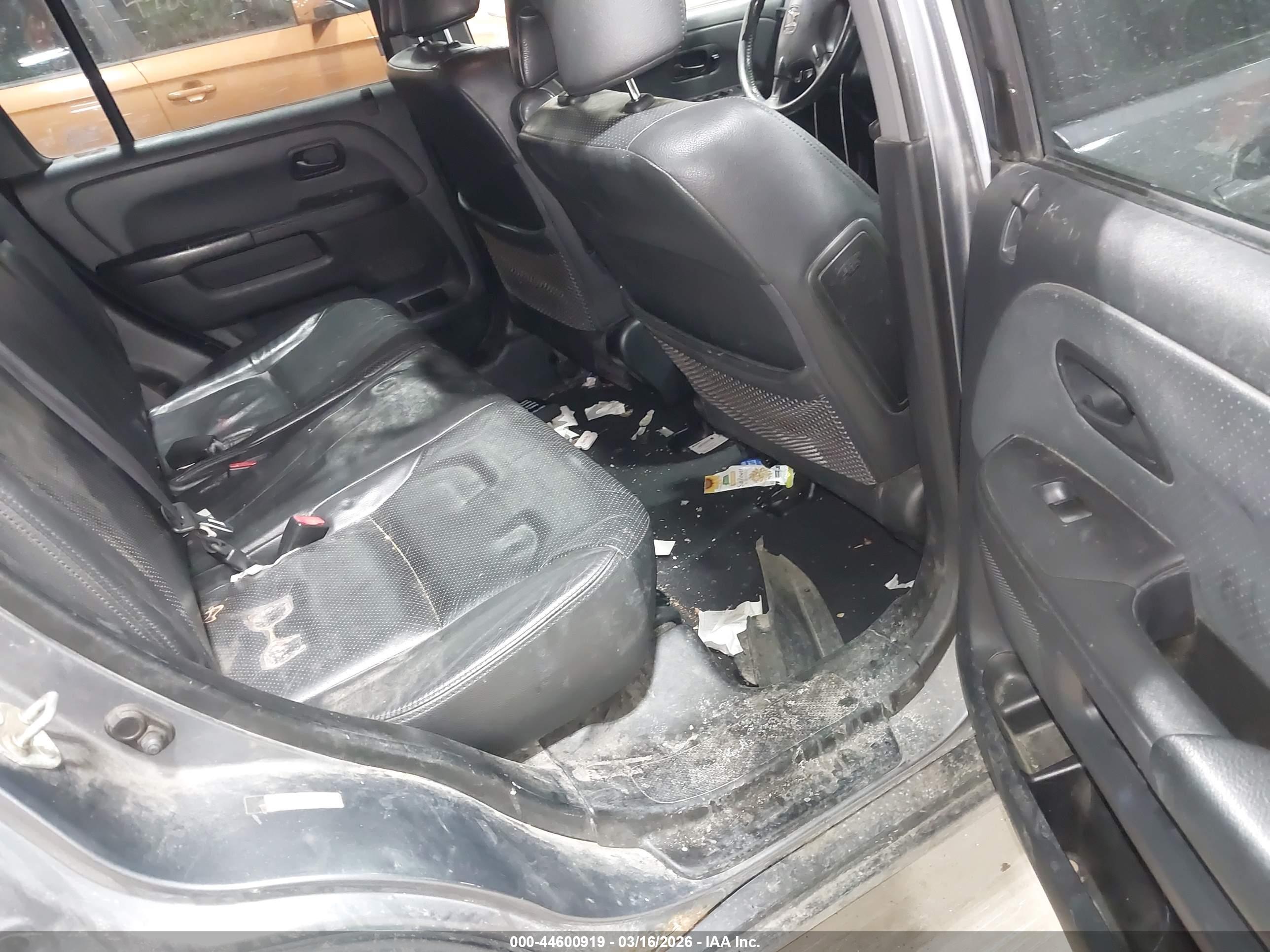 HONDA CR-V image 8