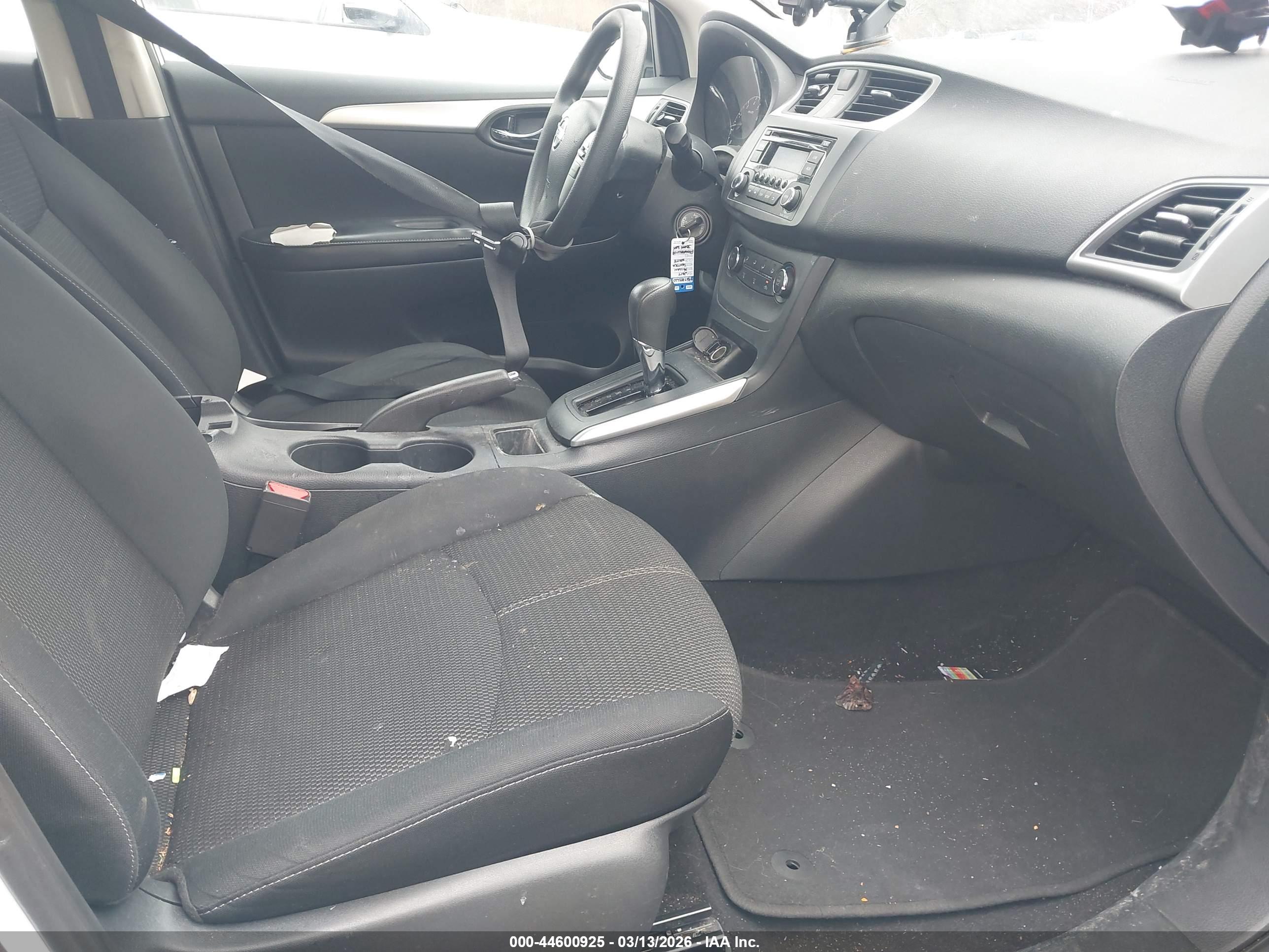 NISSAN SENTRA image 5