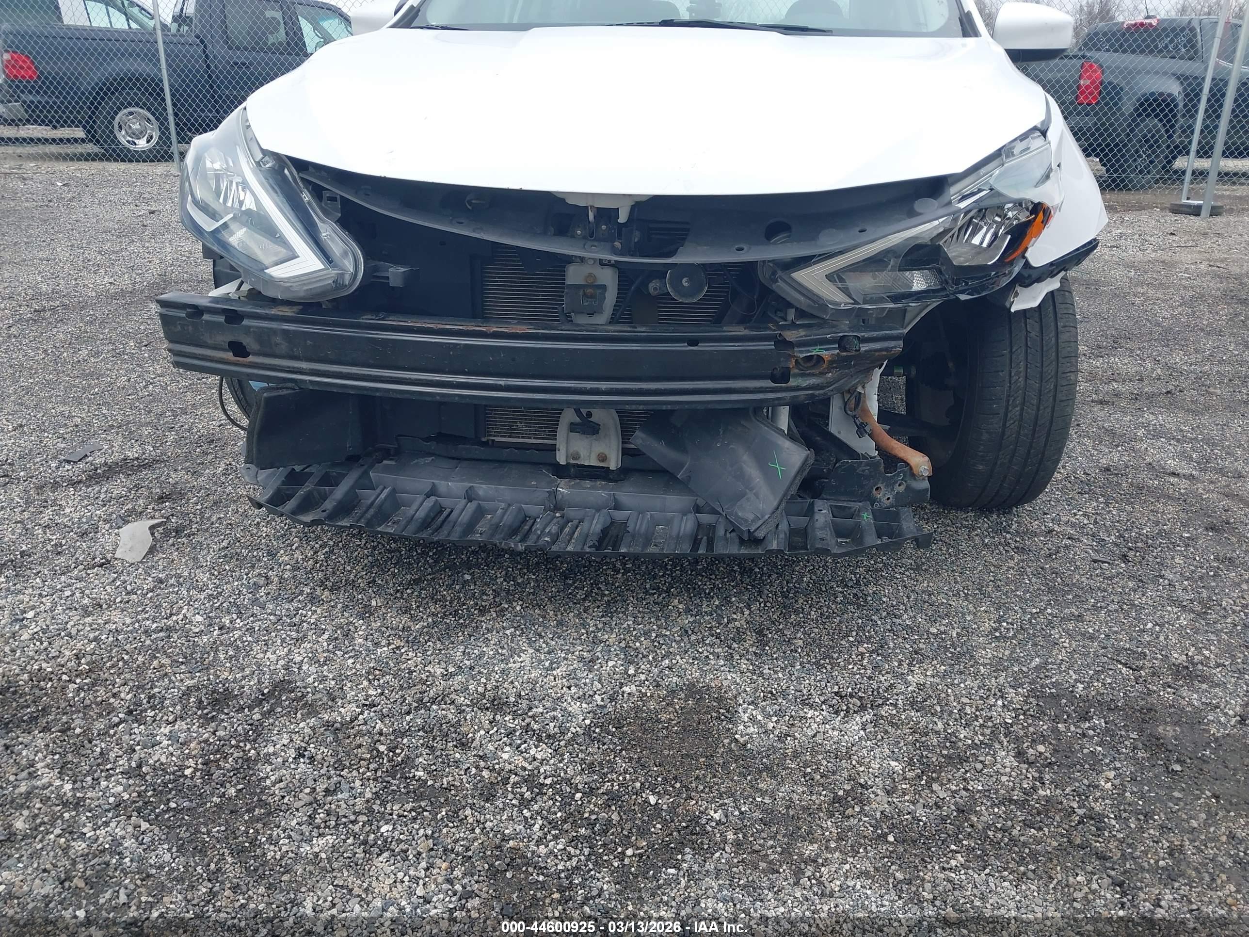 NISSAN SENTRA image 6