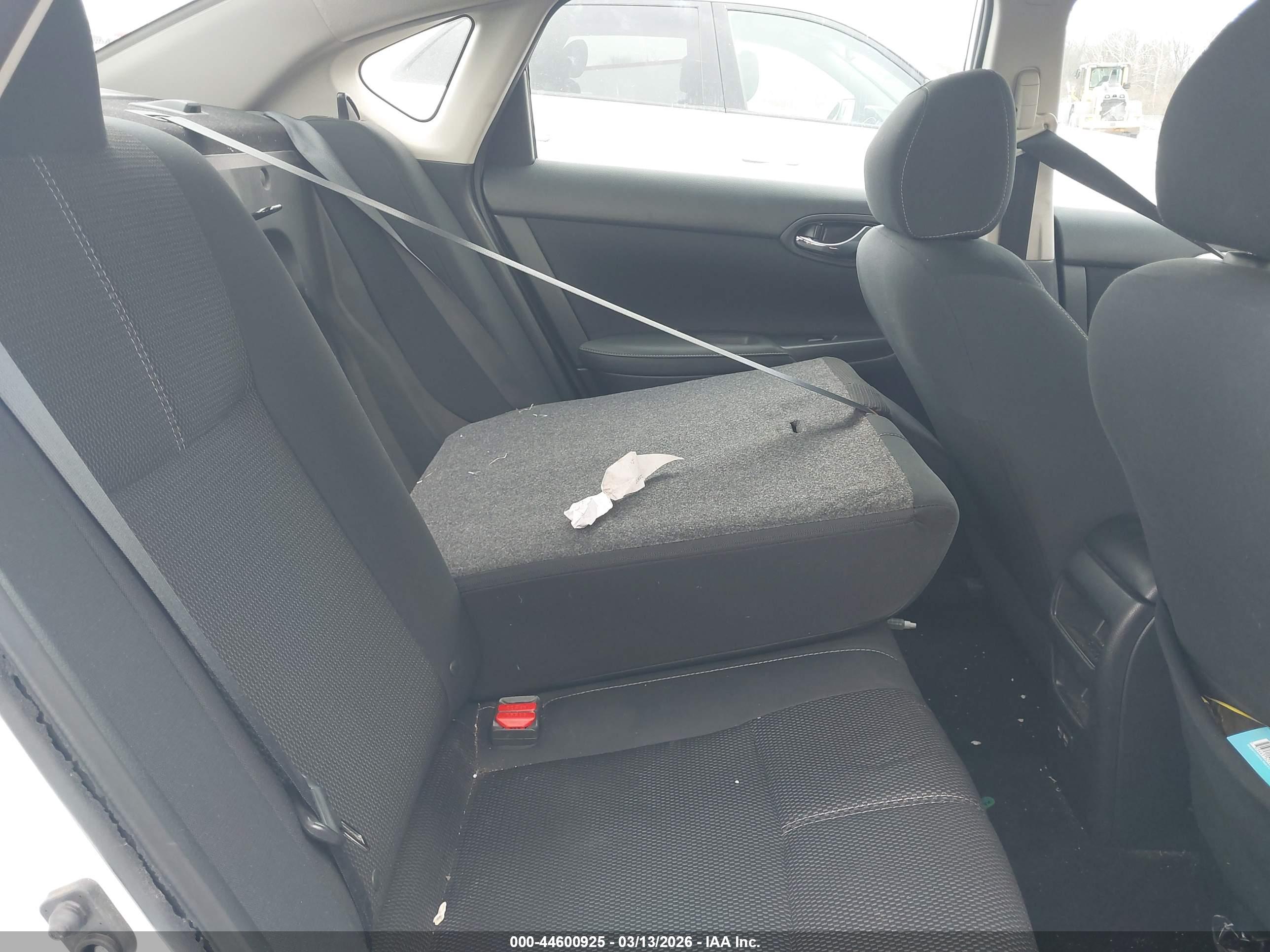 NISSAN SENTRA image 8