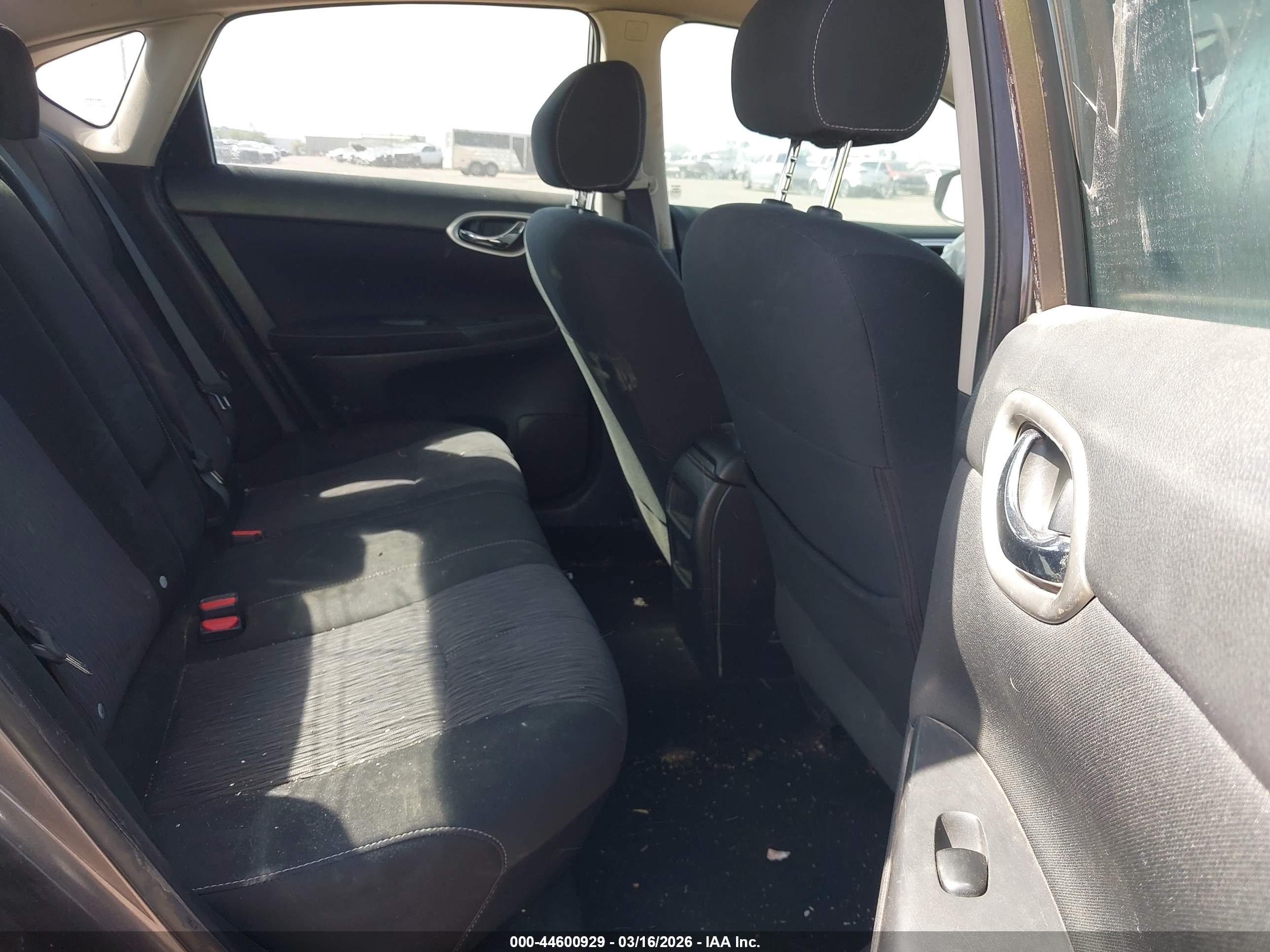 NISSAN SENTRA image 8