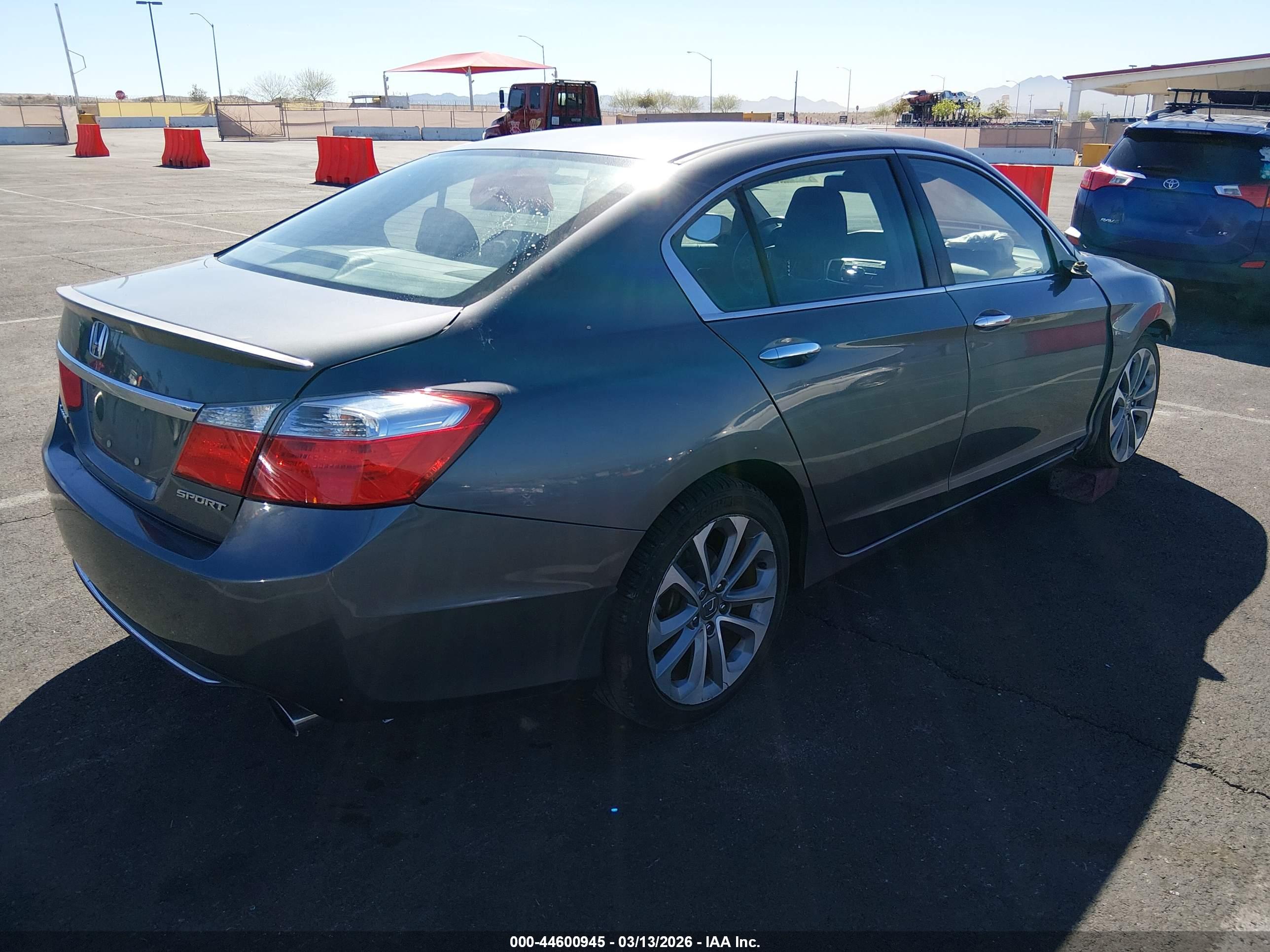 HONDA ACCORD image 4
