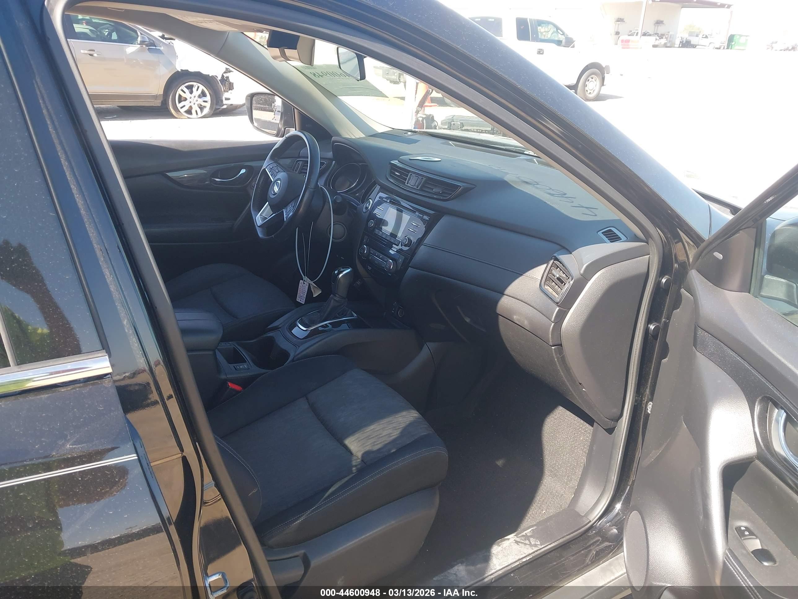 NISSAN ROGUE image 5