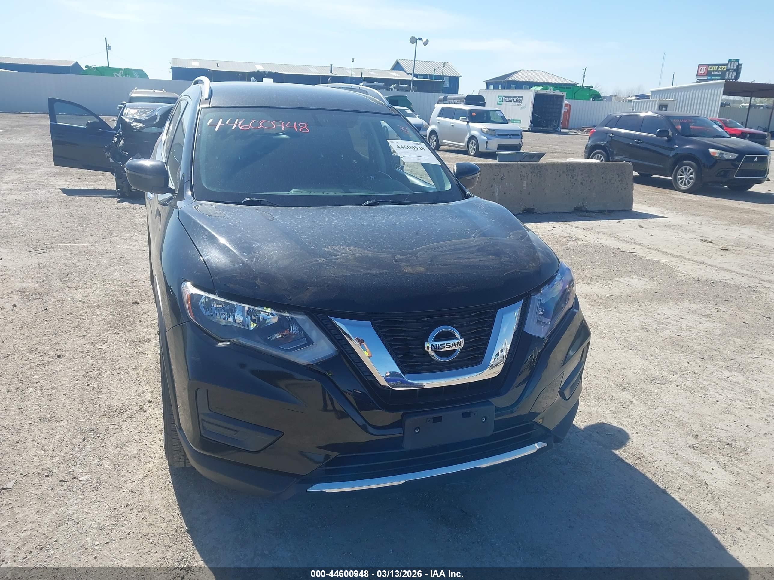 NISSAN ROGUE image 6