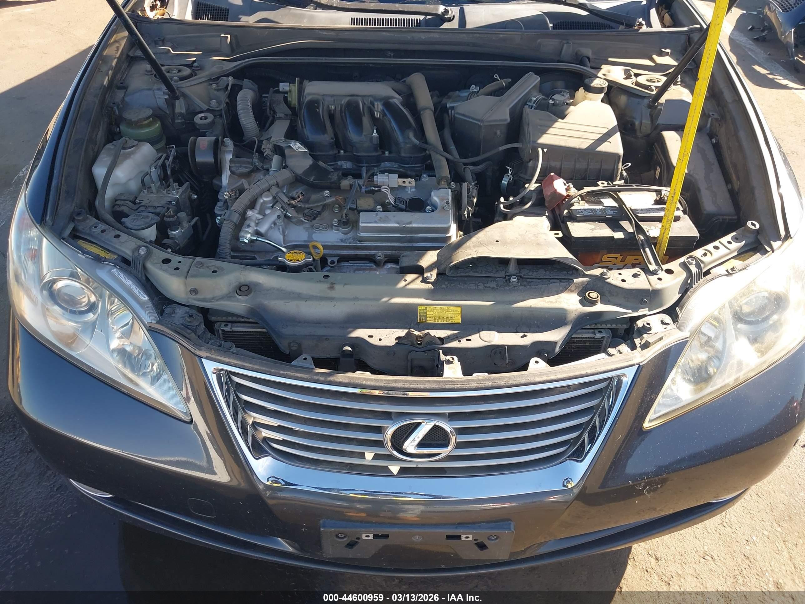 LEXUS ES image 10