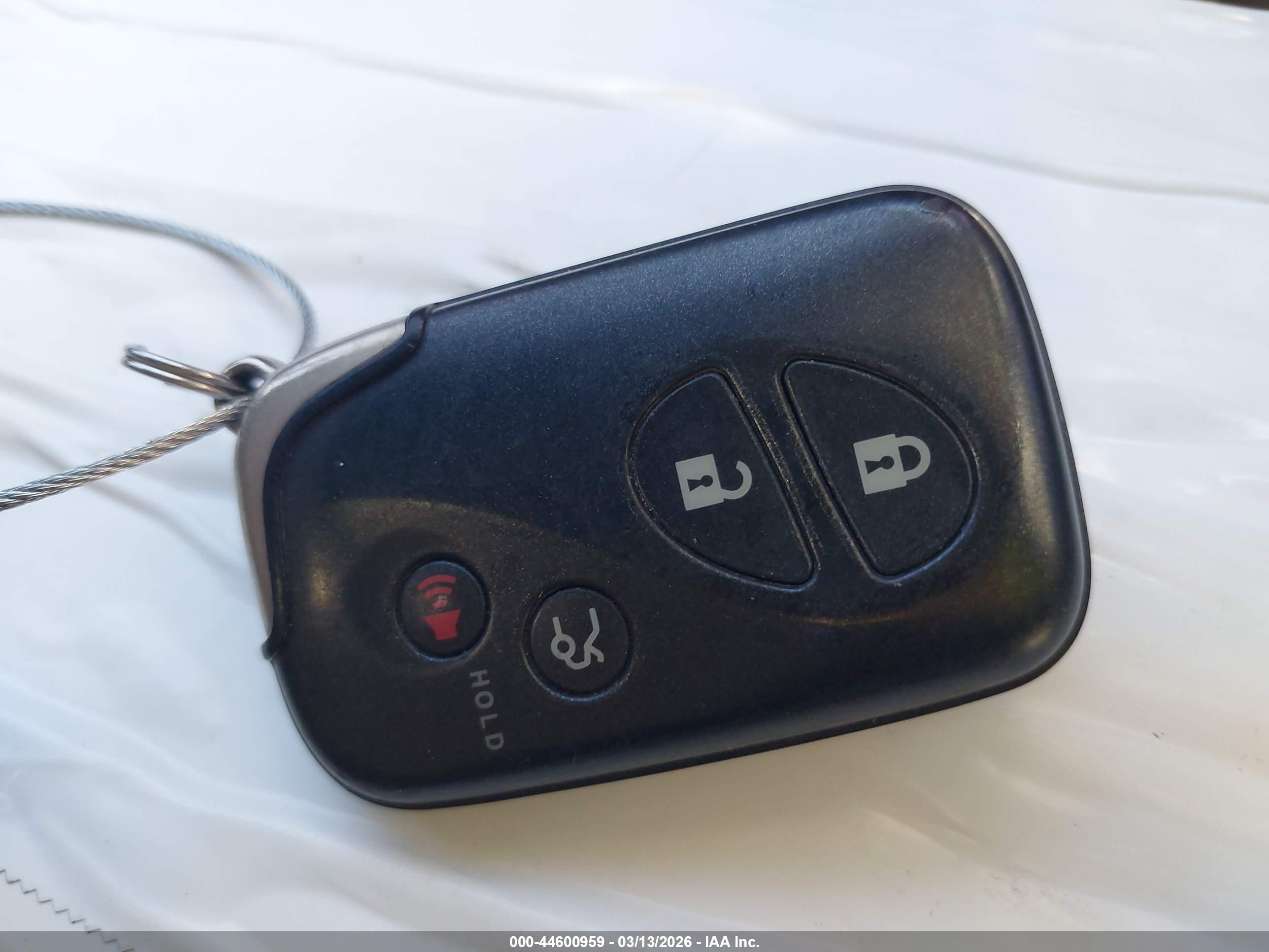 LEXUS ES image 11