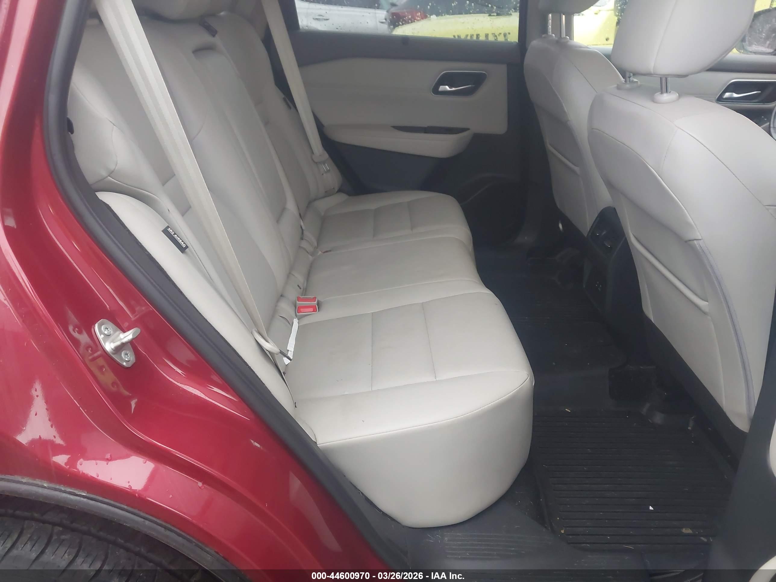 NISSAN ROGUE image 8