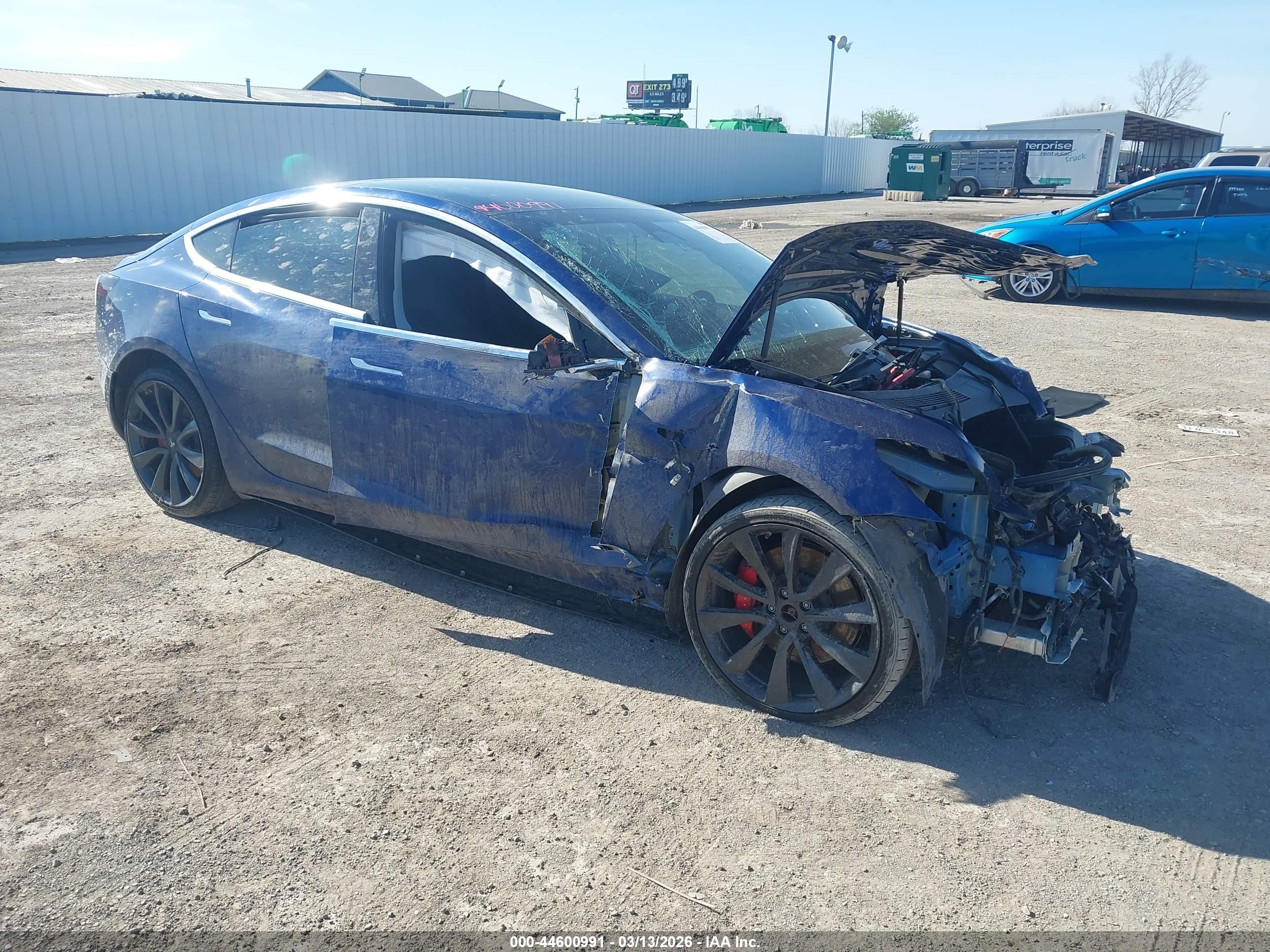 TESLA MODEL image 6