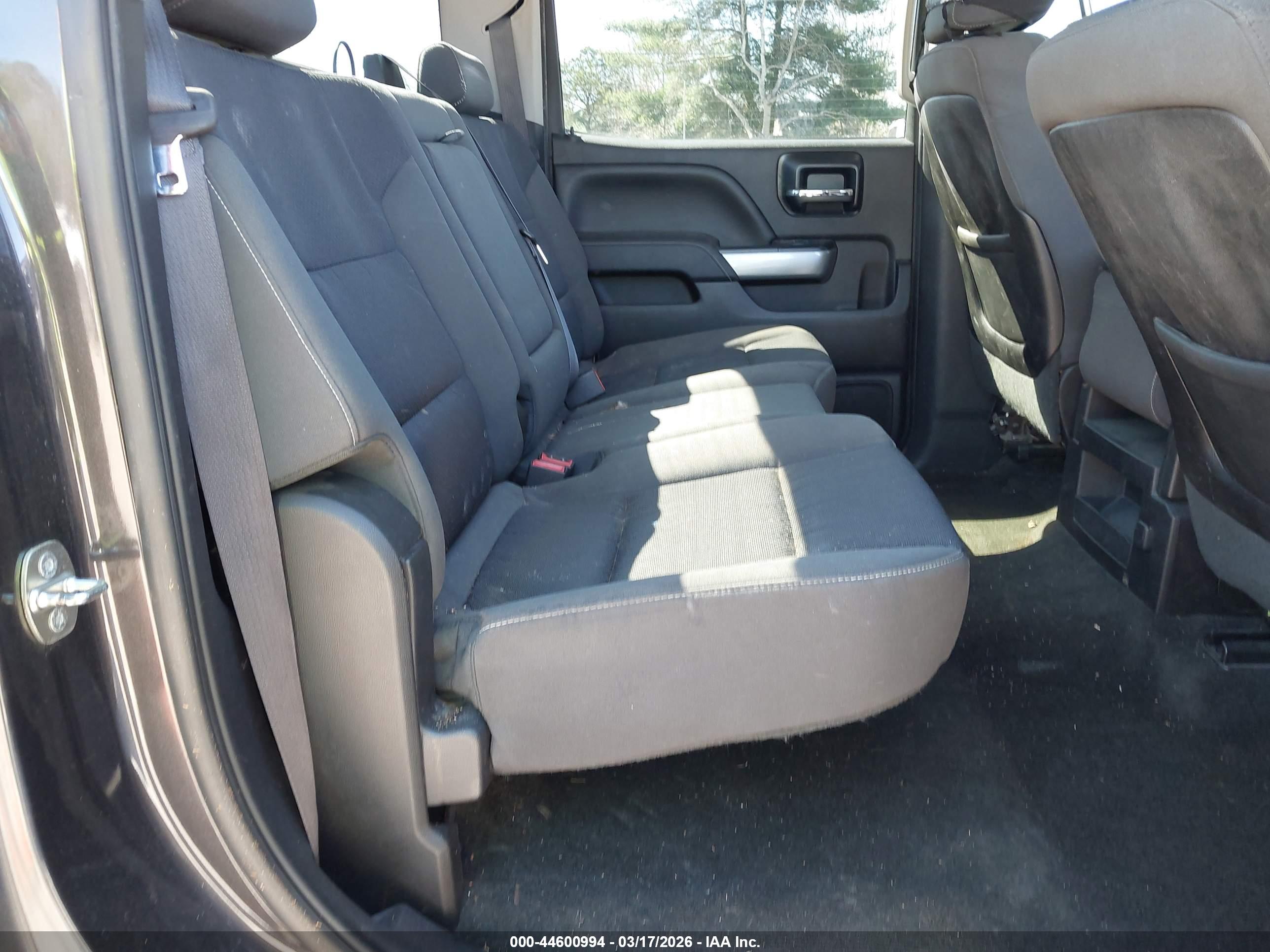 CHEVROLET SILVERADO image 8