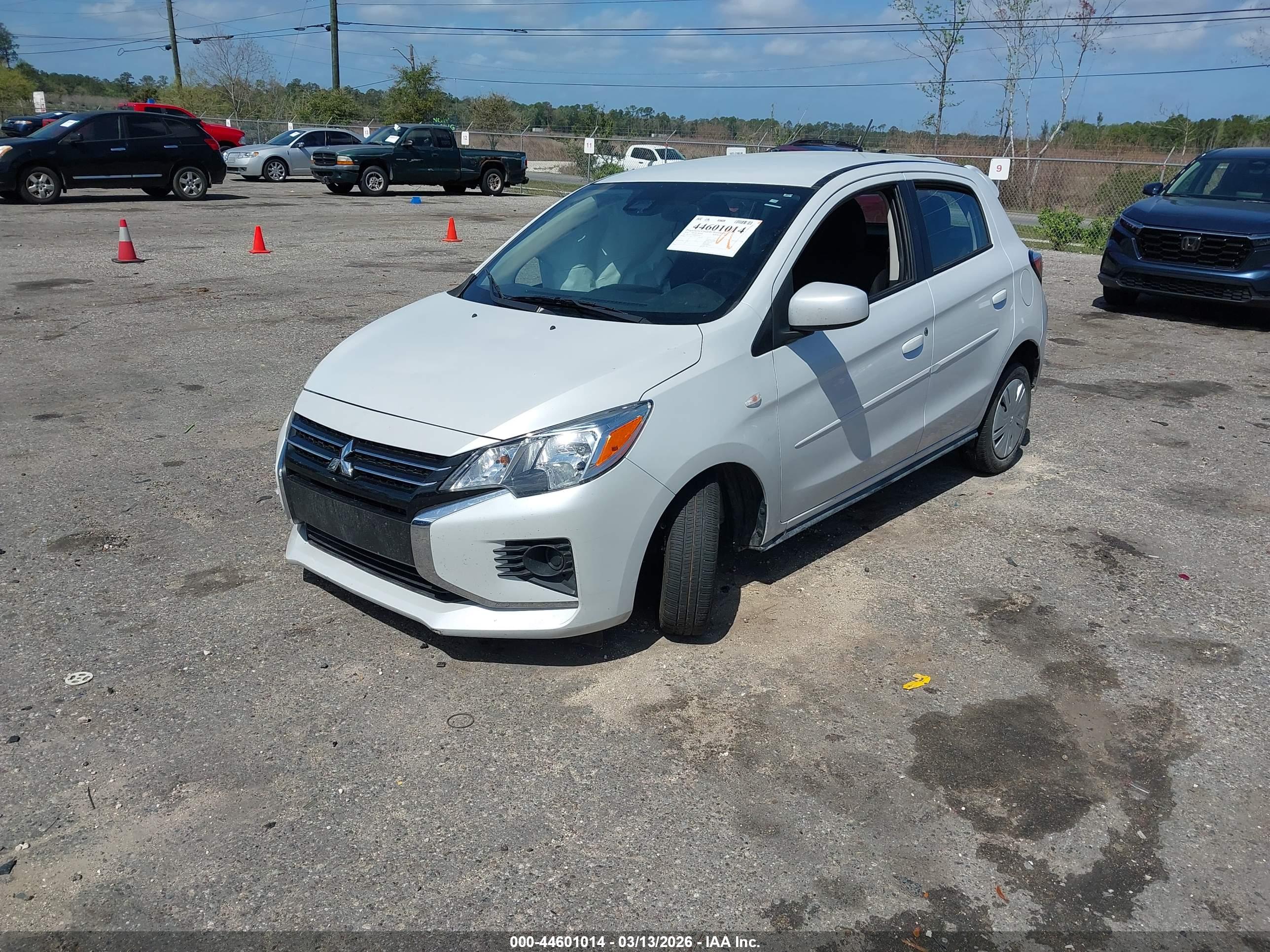 MITSUBISHI MIRAGE image 2