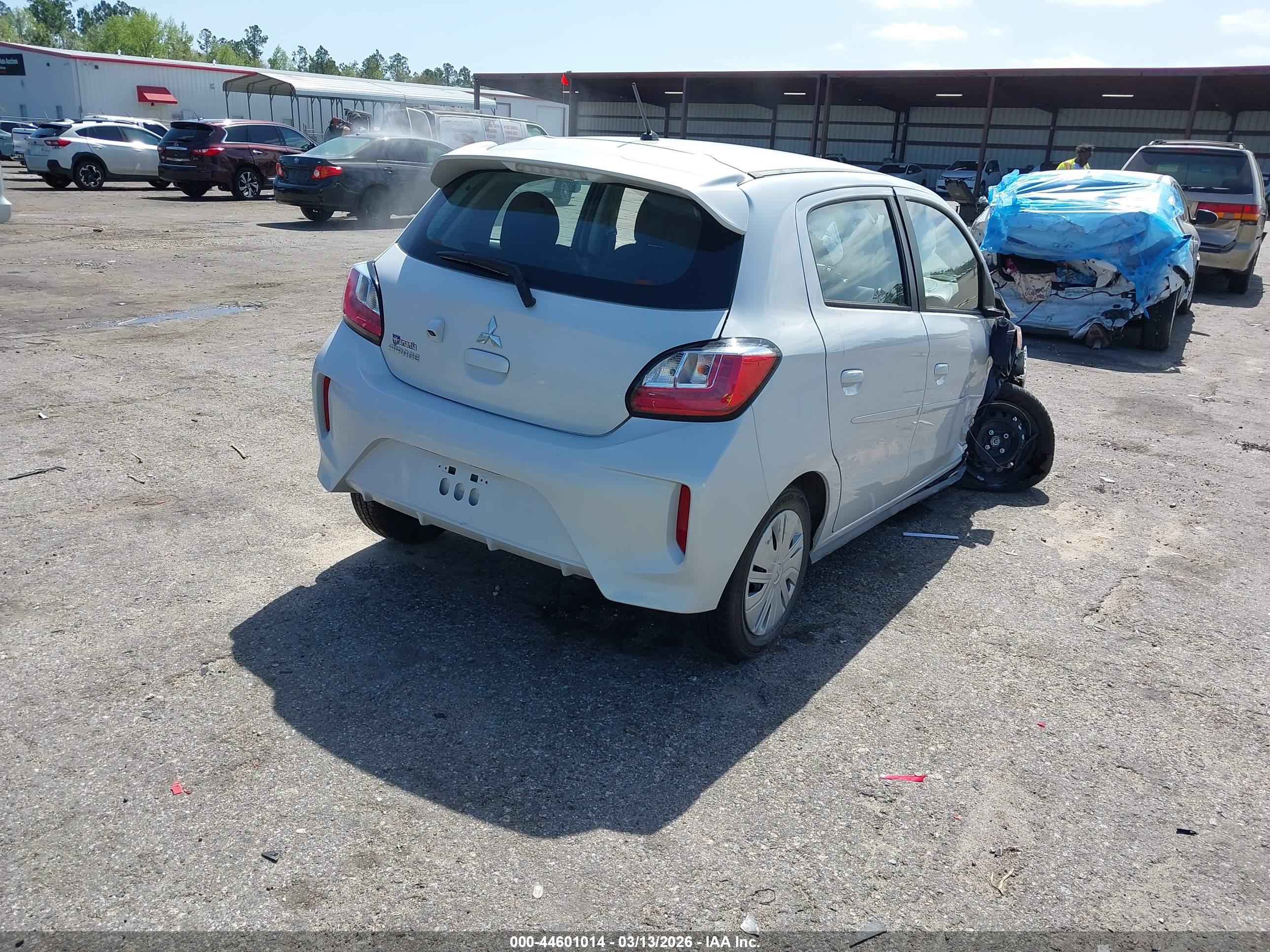 MITSUBISHI MIRAGE image 4