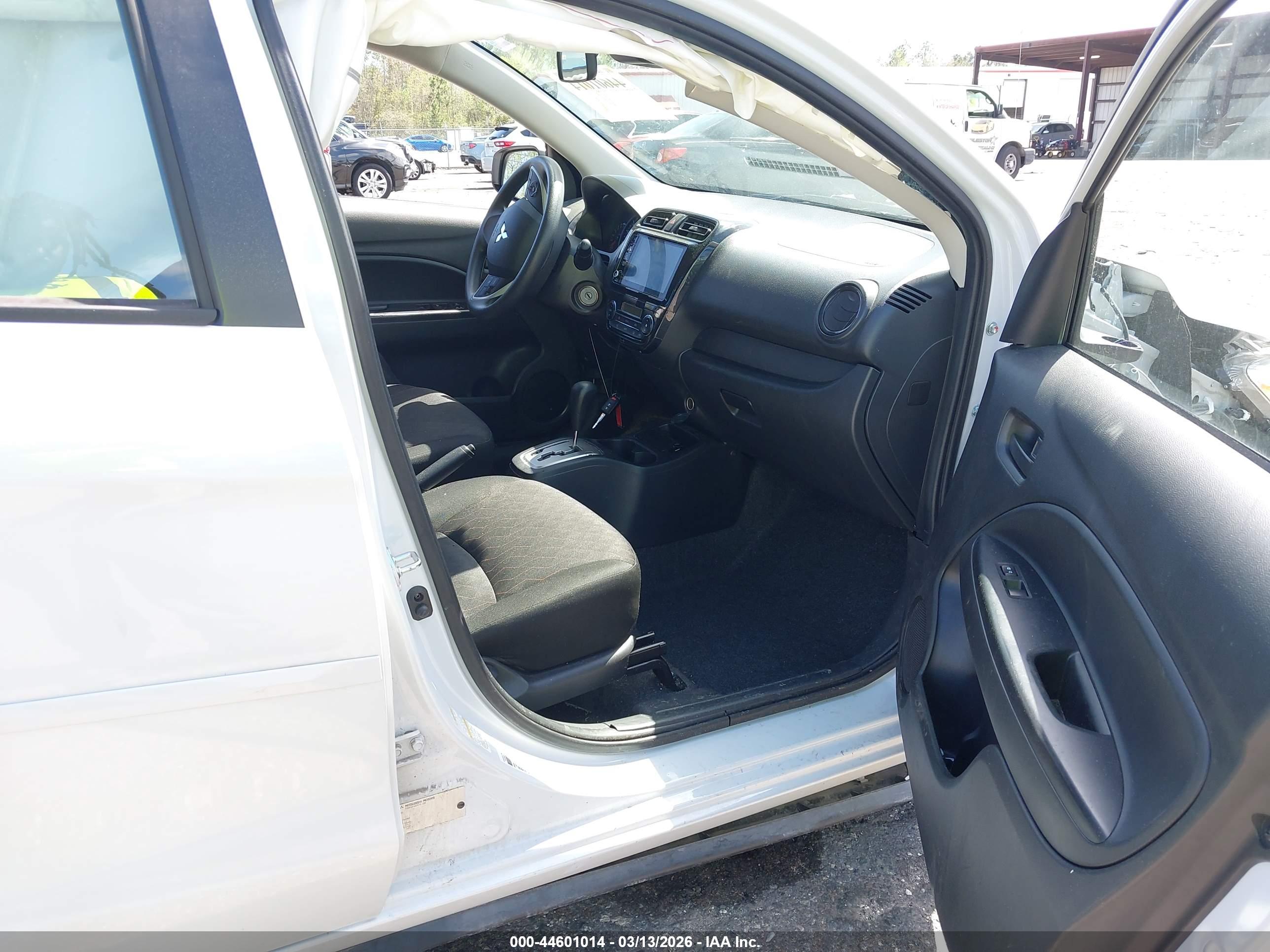 MITSUBISHI MIRAGE image 5