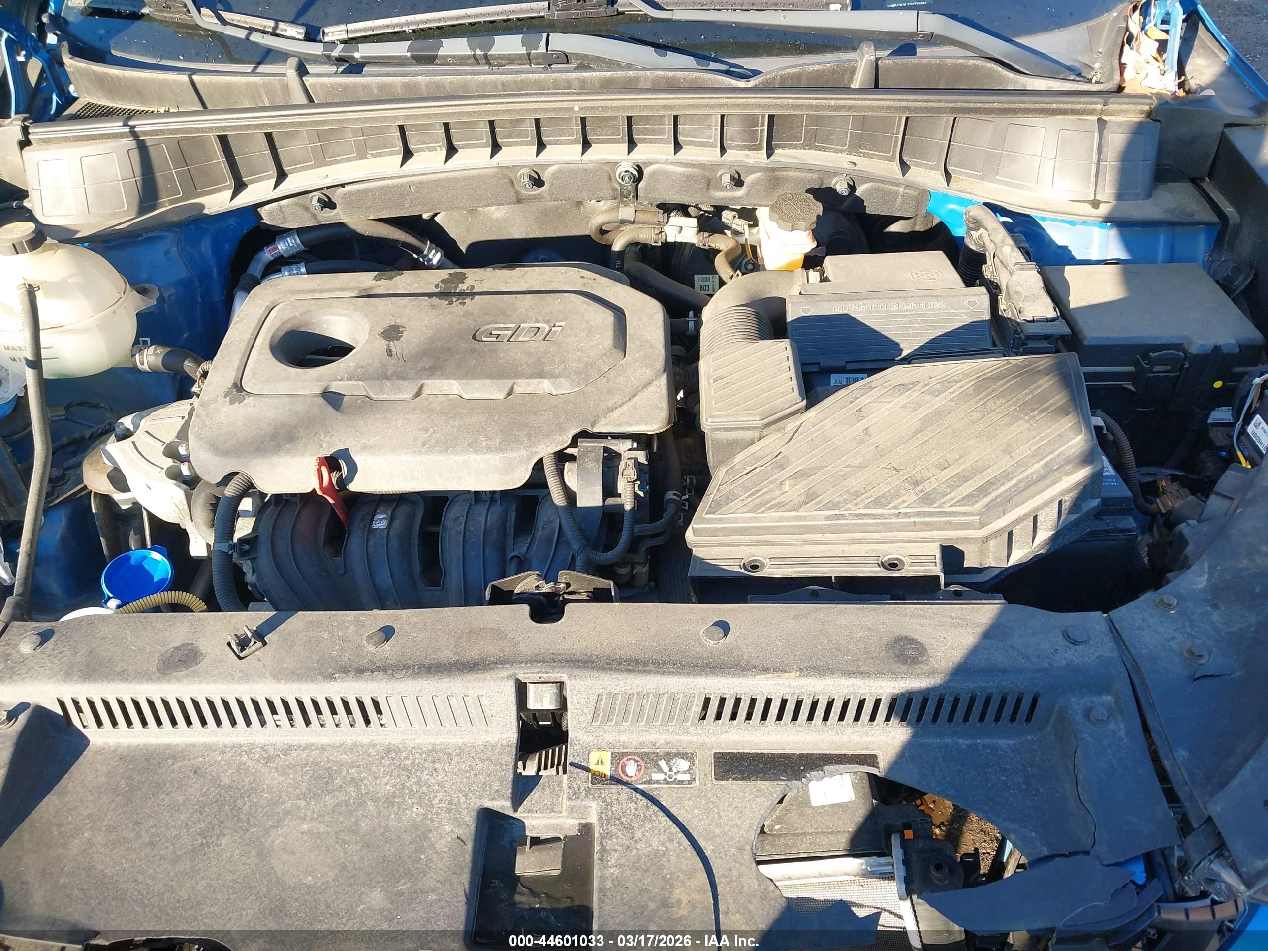 HYUNDAI TUCSON image 10