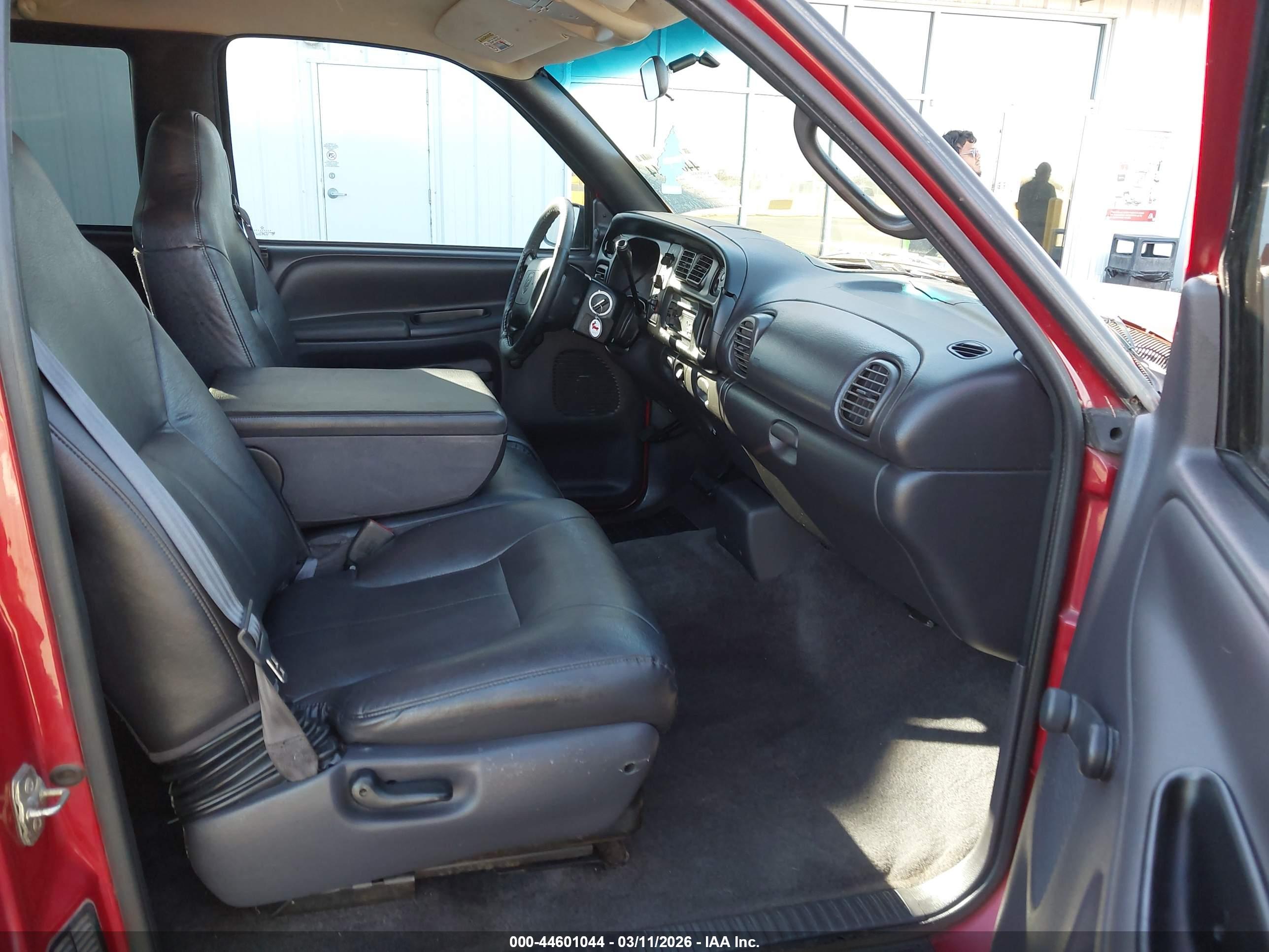 DODGE RAM image 5