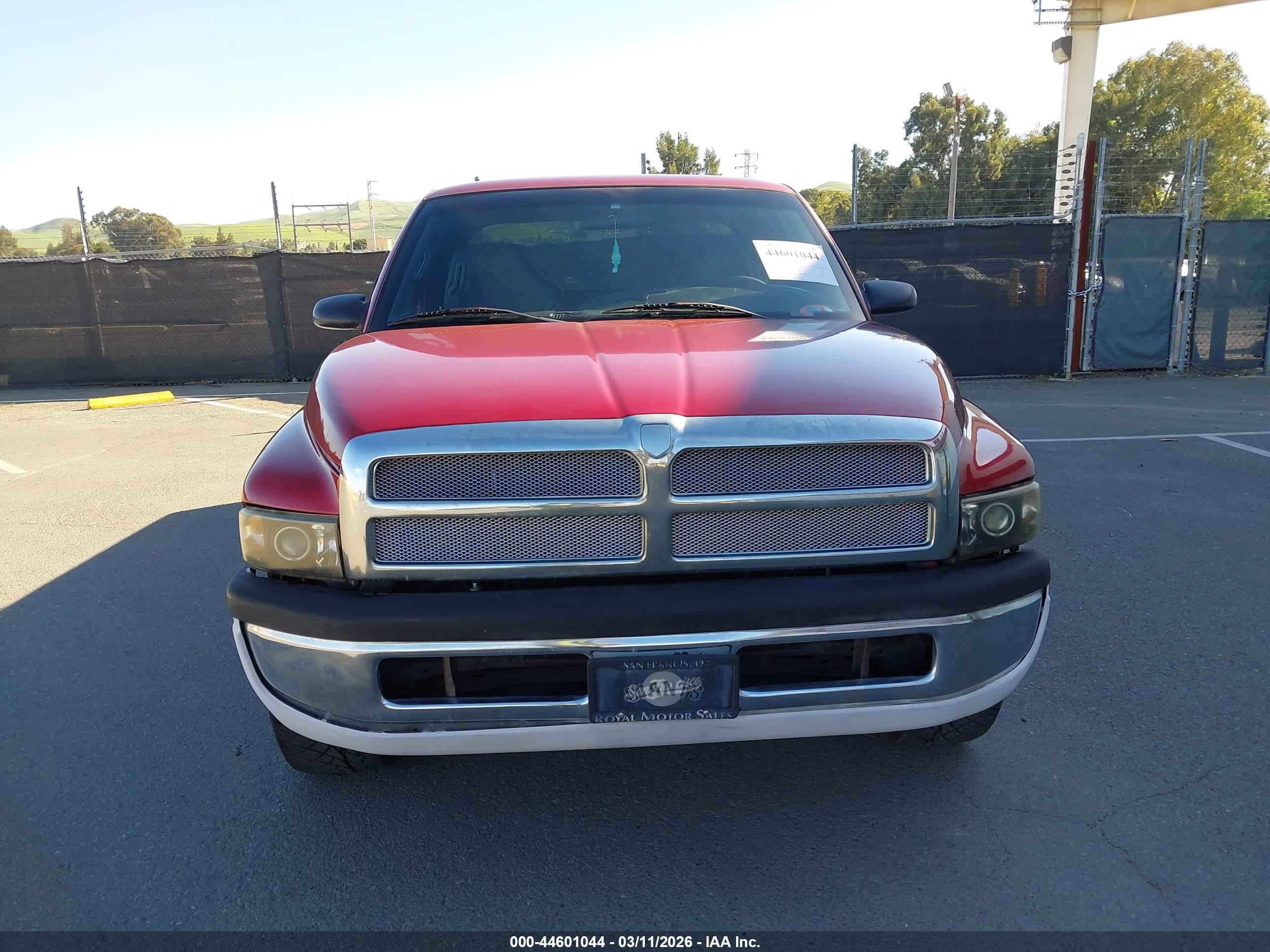 DODGE RAM image 6