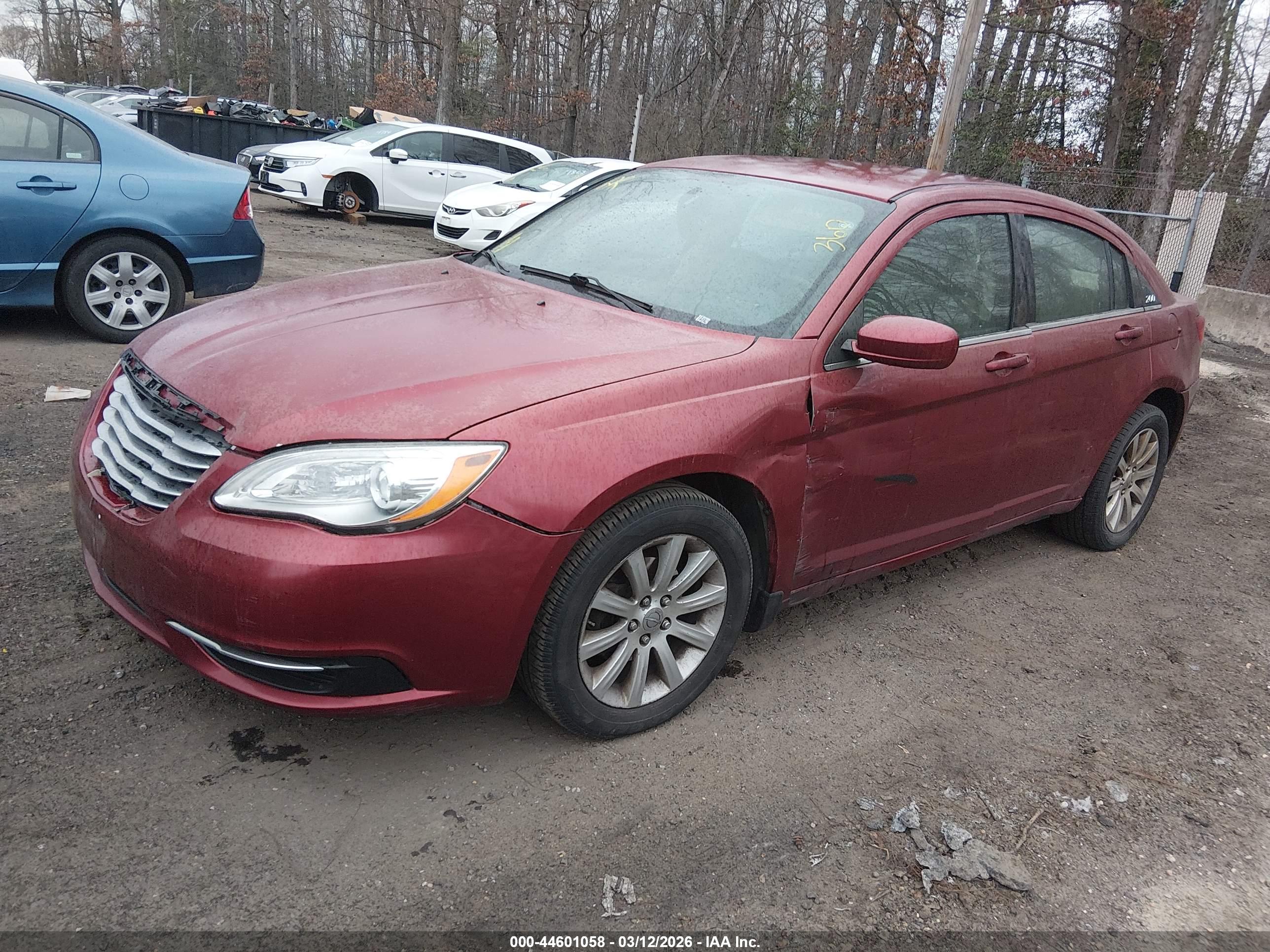 CHRYSLER 200 image 2