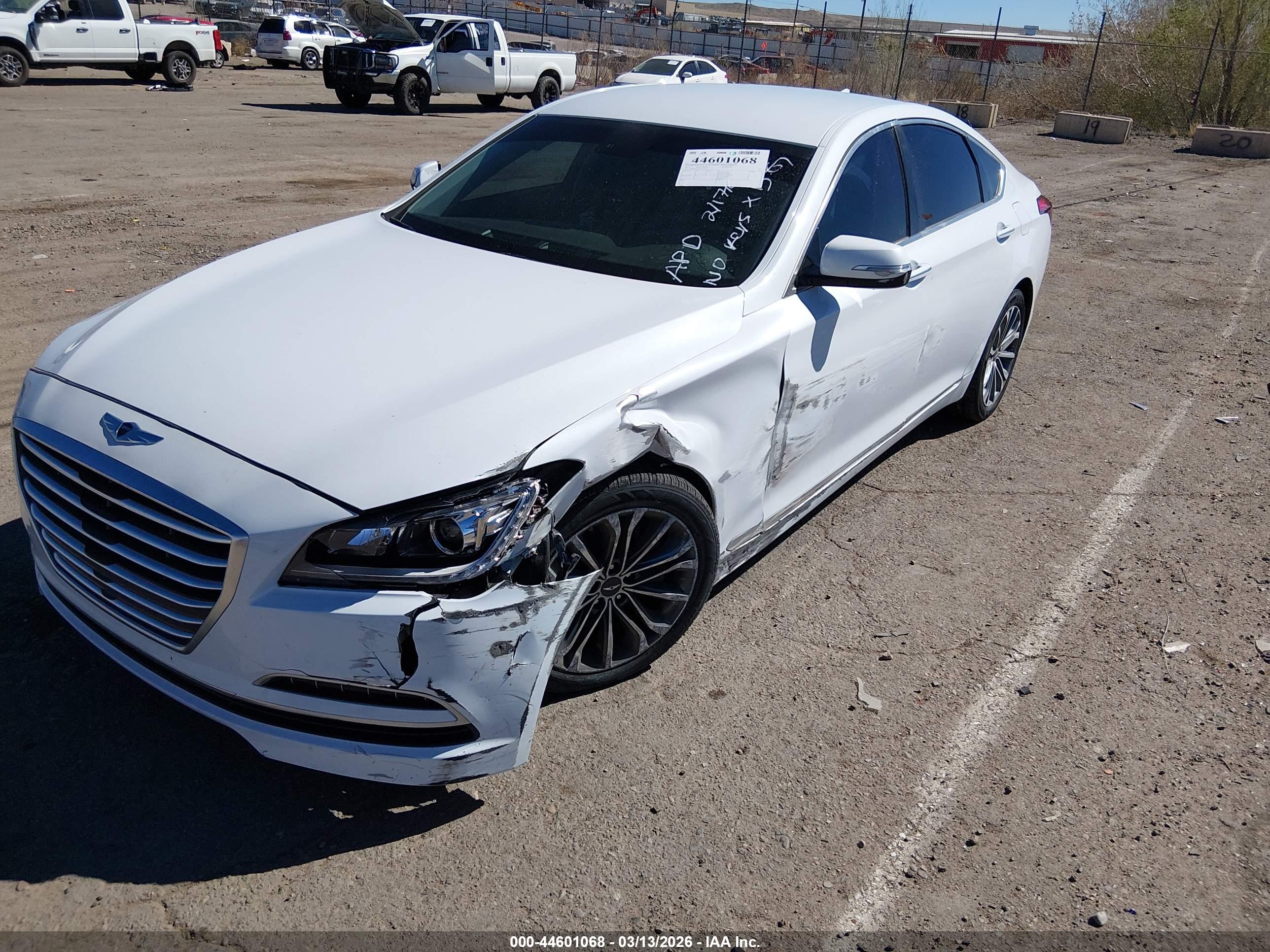 HYUNDAI GENESIS image 6