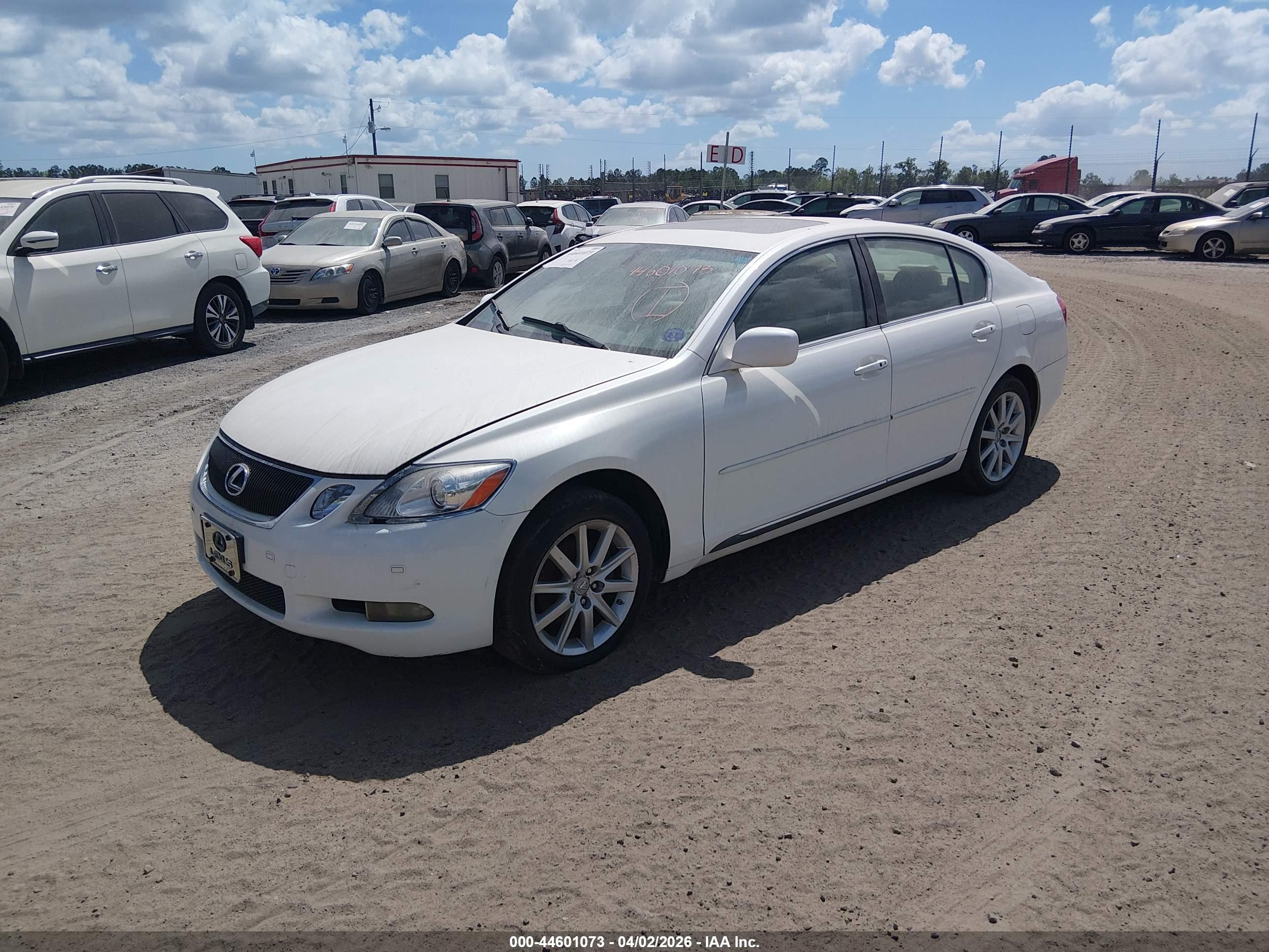 LEXUS GS image 2