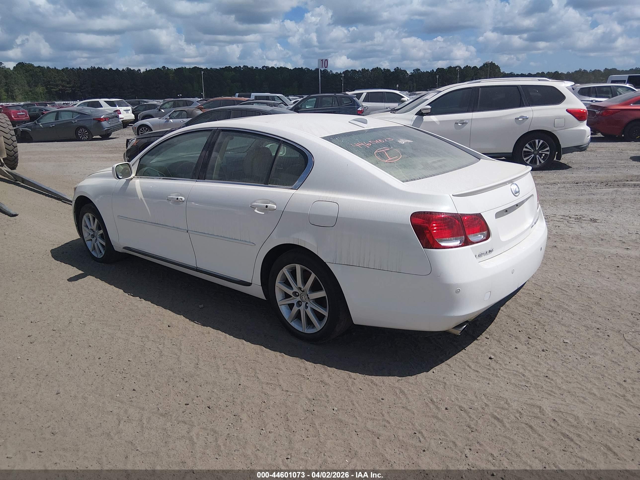 LEXUS GS image 3