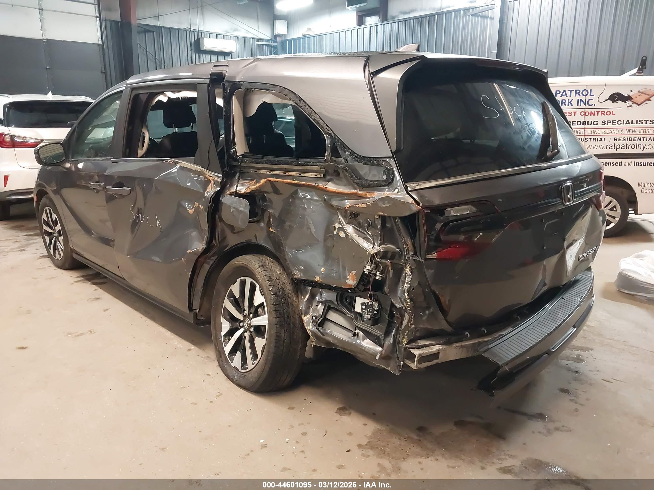 HONDA ODYSSEY image 3