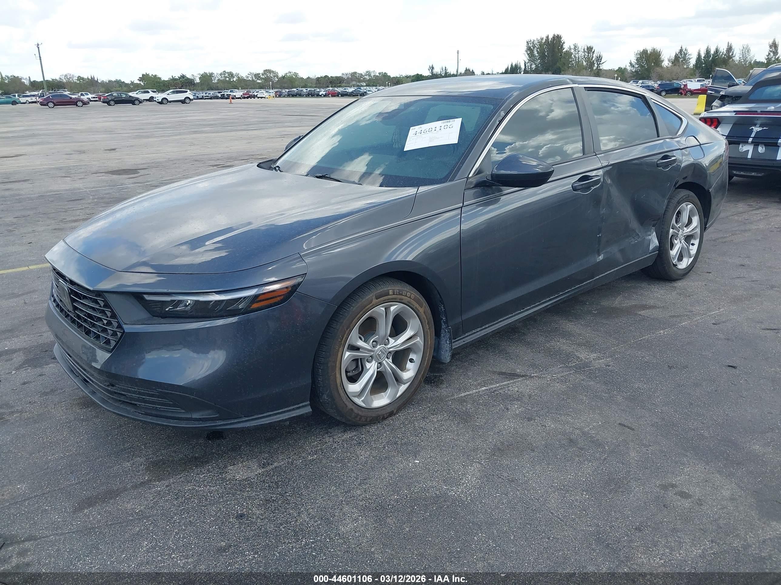 HONDA ACCORD image 2