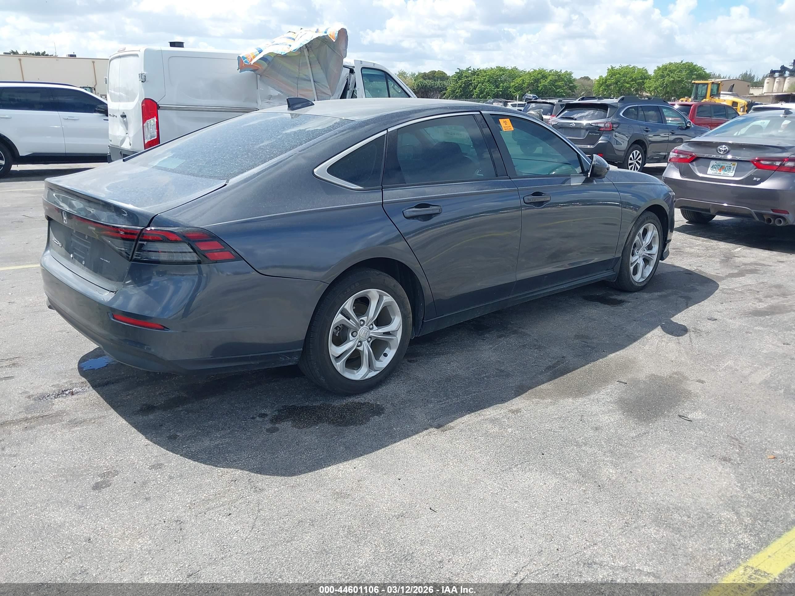 HONDA ACCORD image 4