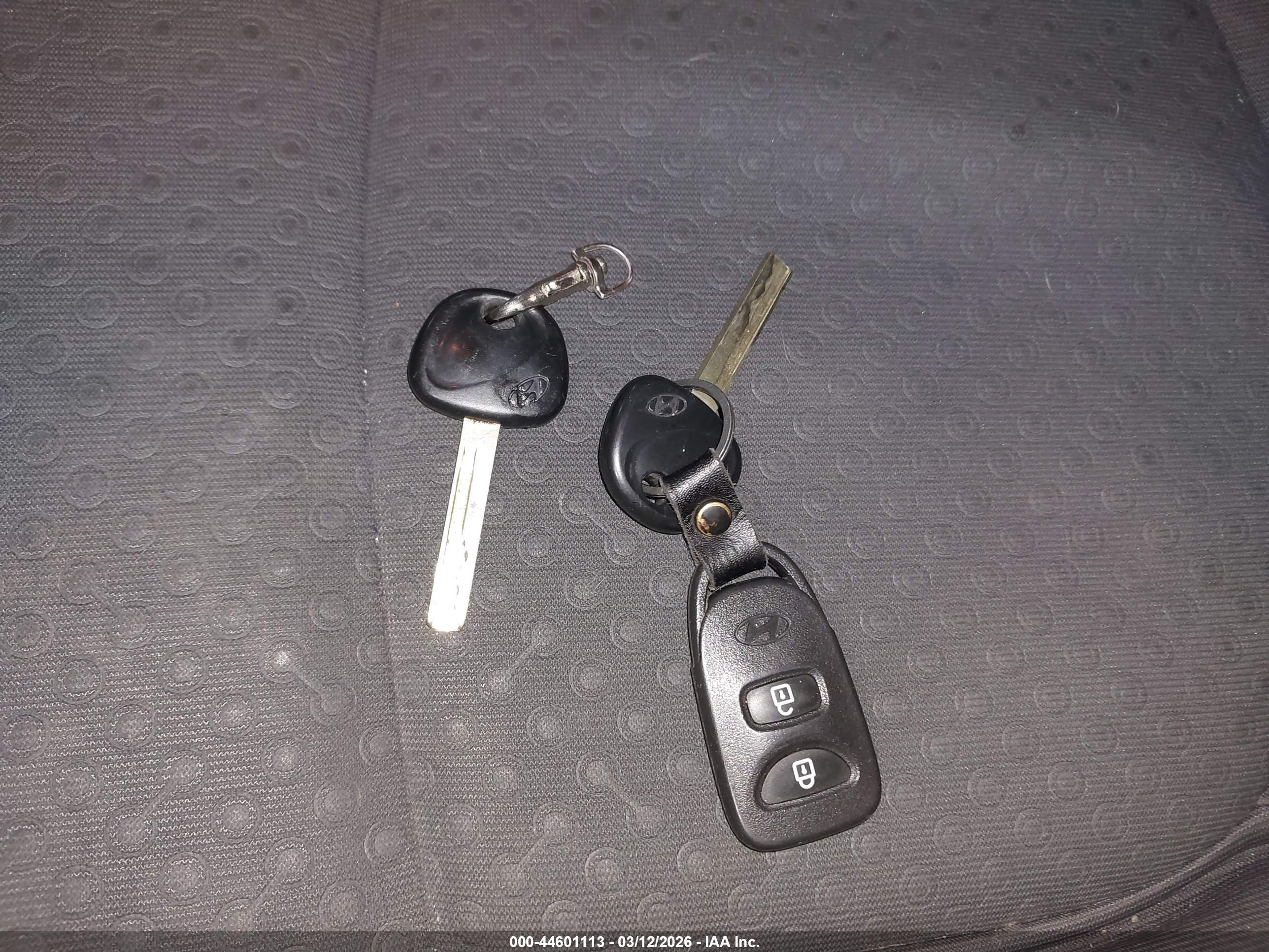 HYUNDAI ACCENT image 11