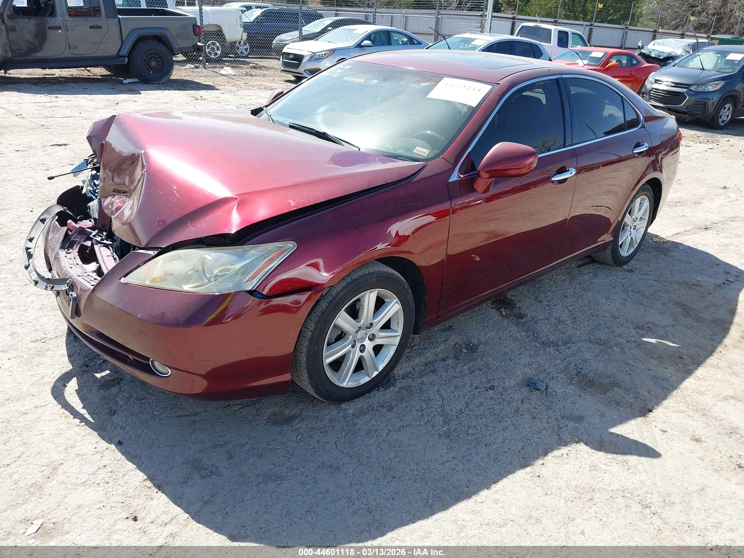 LEXUS ES image 2